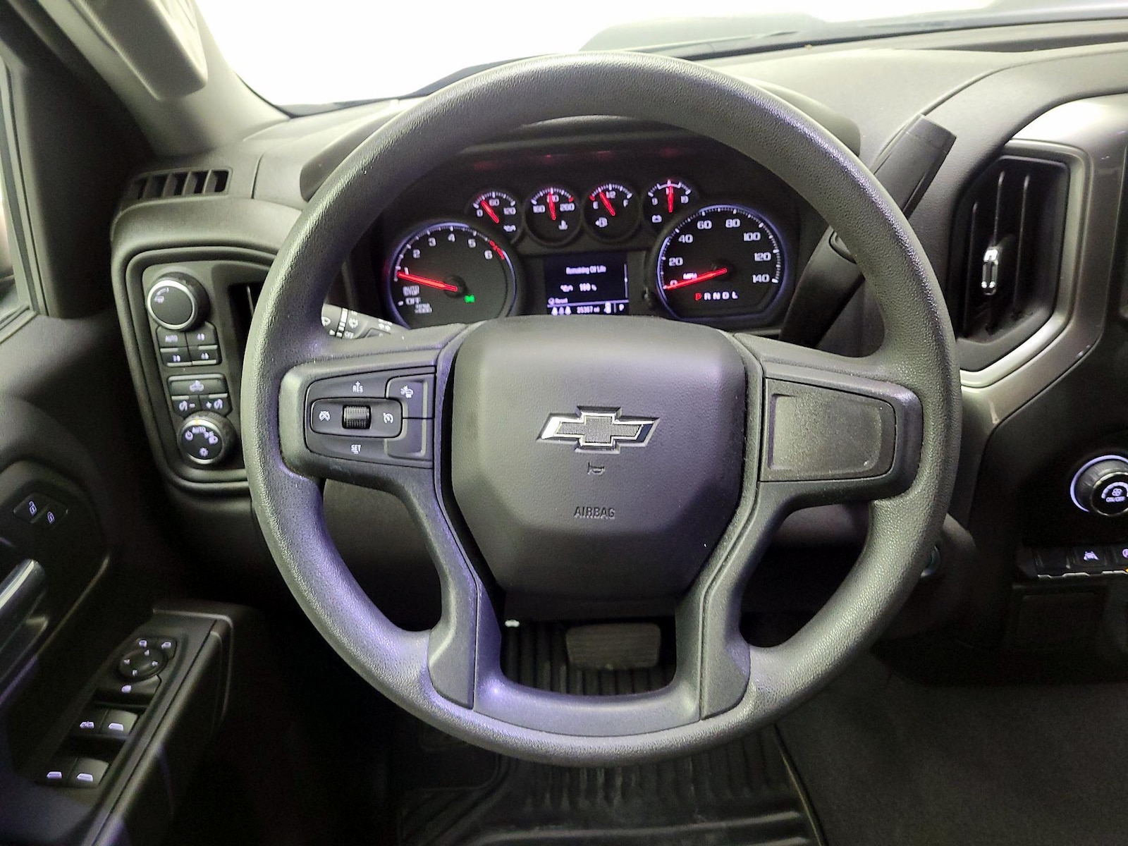 2024 Chevrolet Silverado 1500 Custom - Photo 11