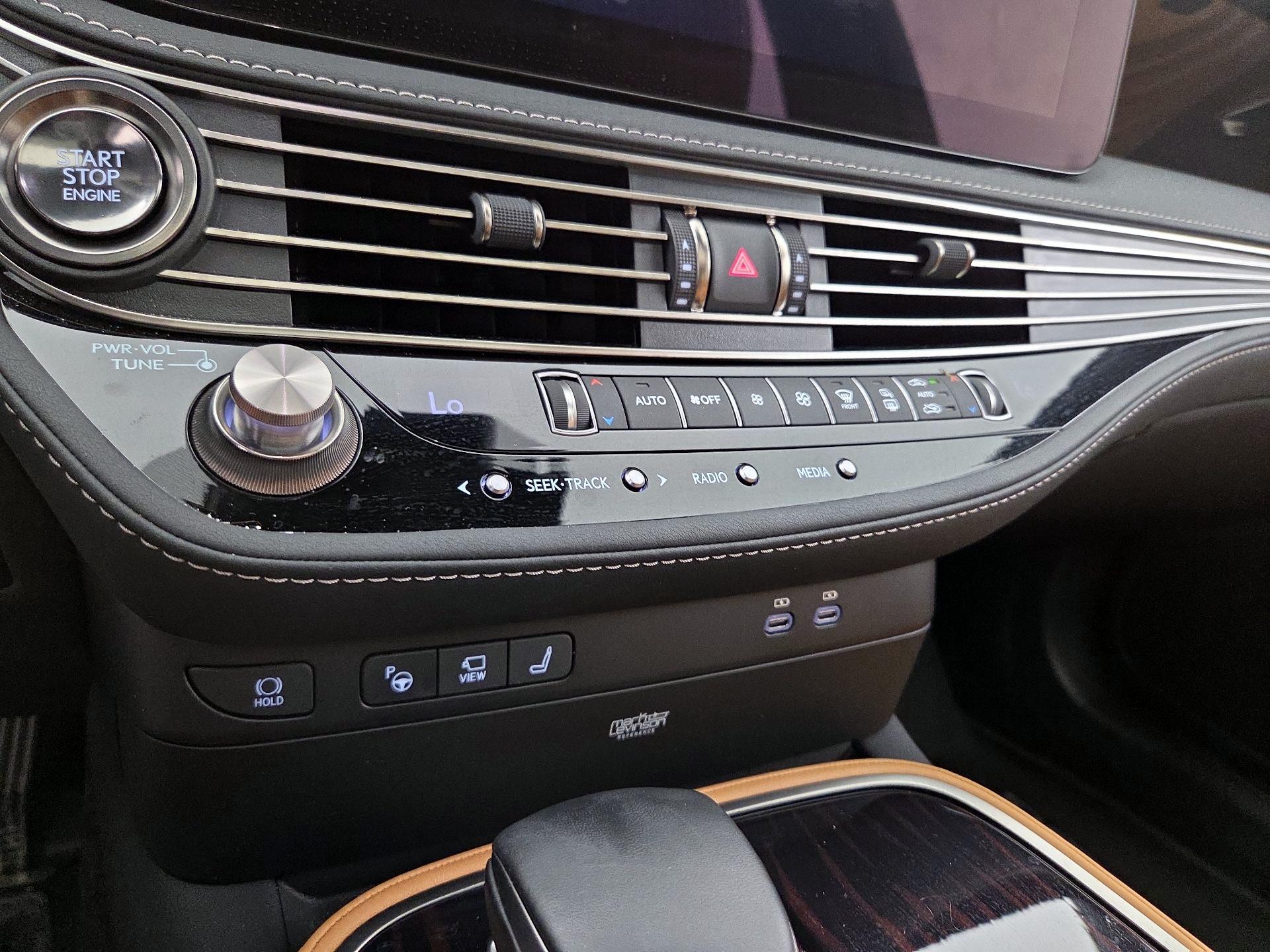 Thumbnail: 2025 Lexus LS - 17