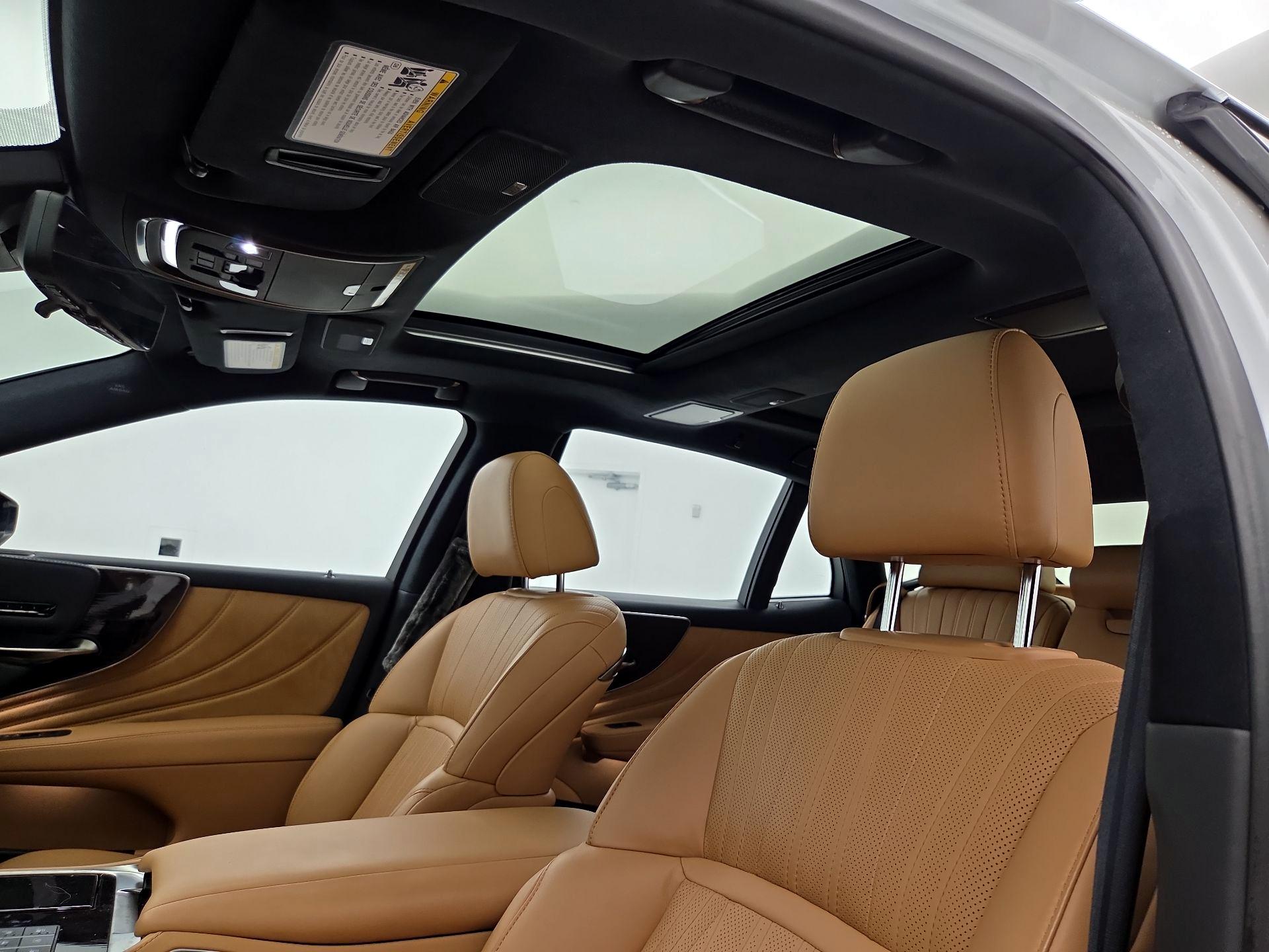 Thumbnail: 2025 Lexus LS - 20