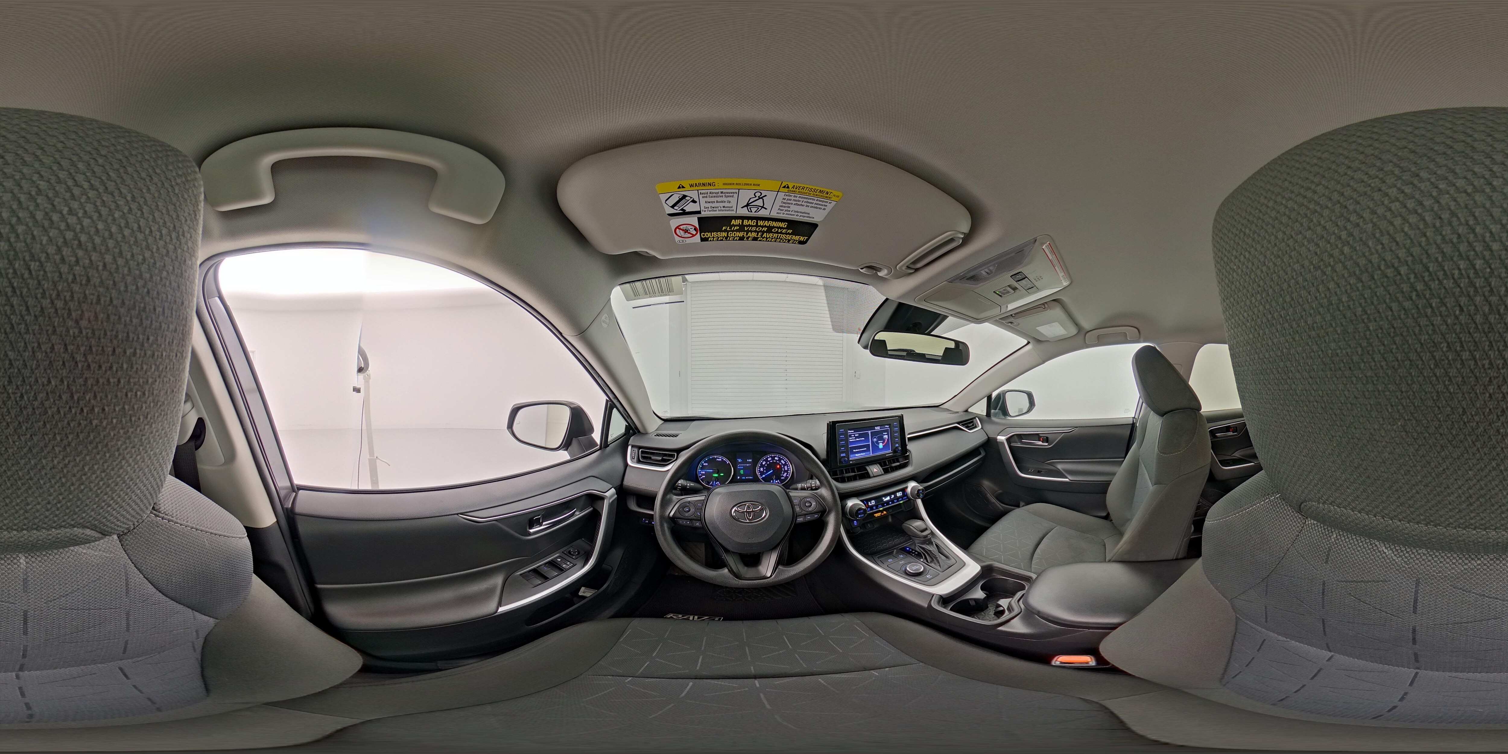 2021 Toyota RAV4 XLE - Photo 27