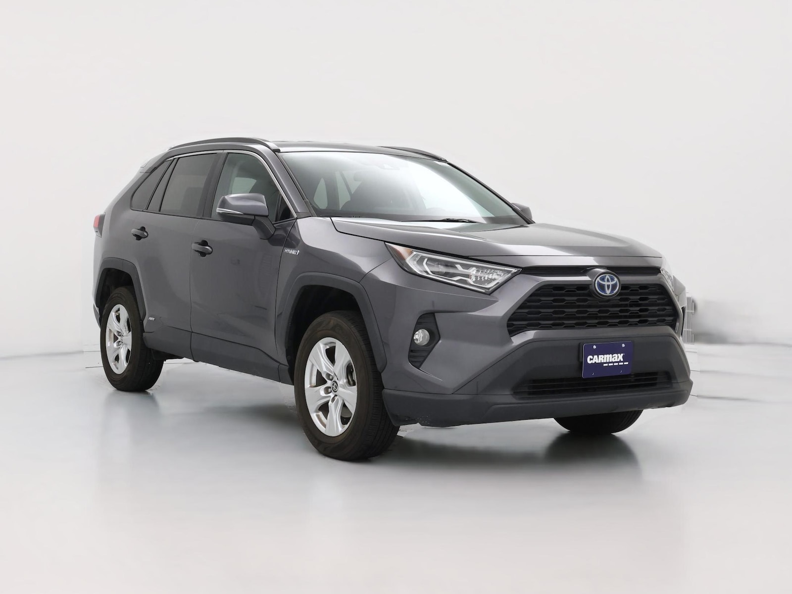 2021 Toyota RAV4 XLE - Photo 1