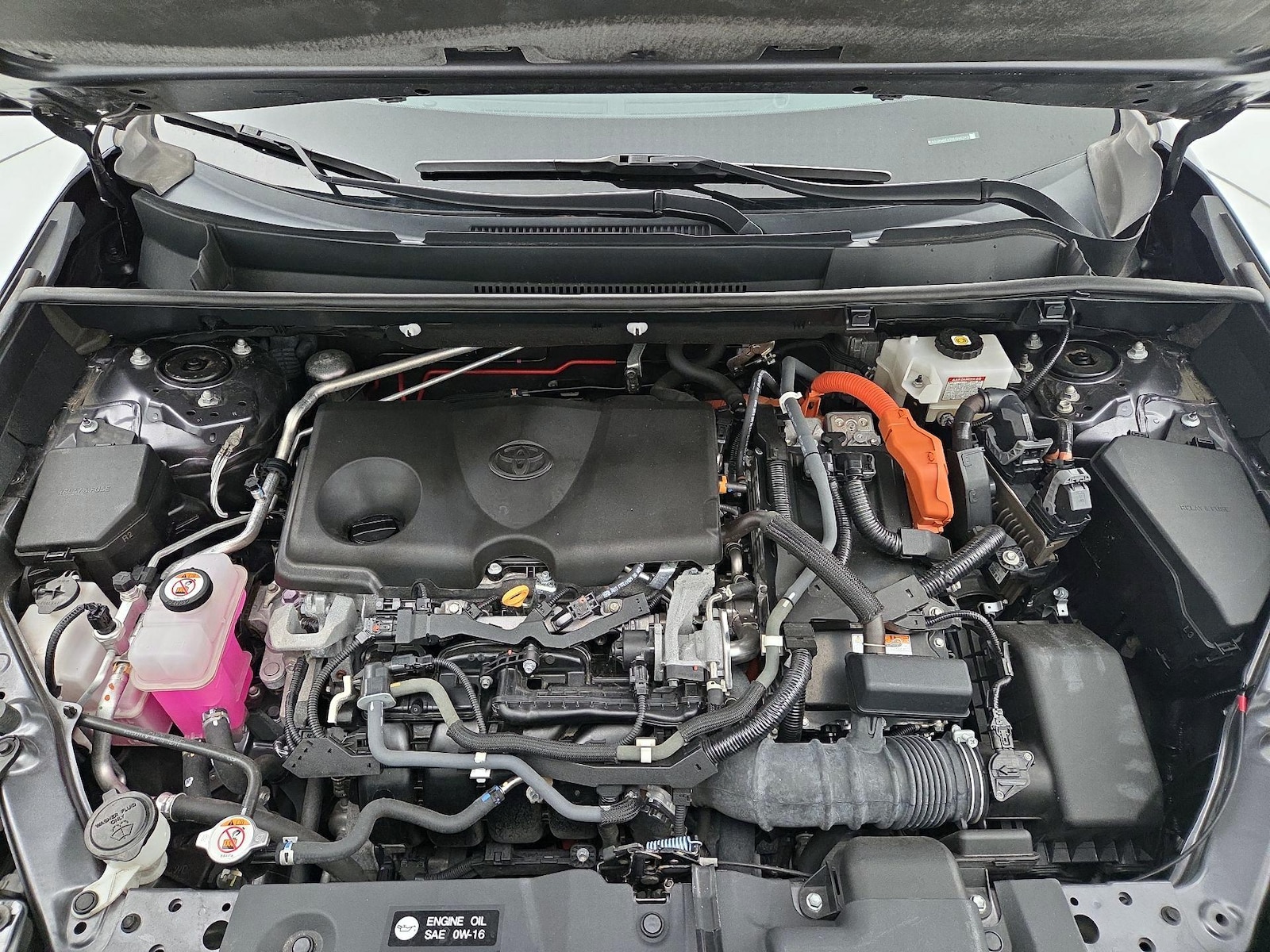 2021 Toyota RAV4 XLE - Photo 23