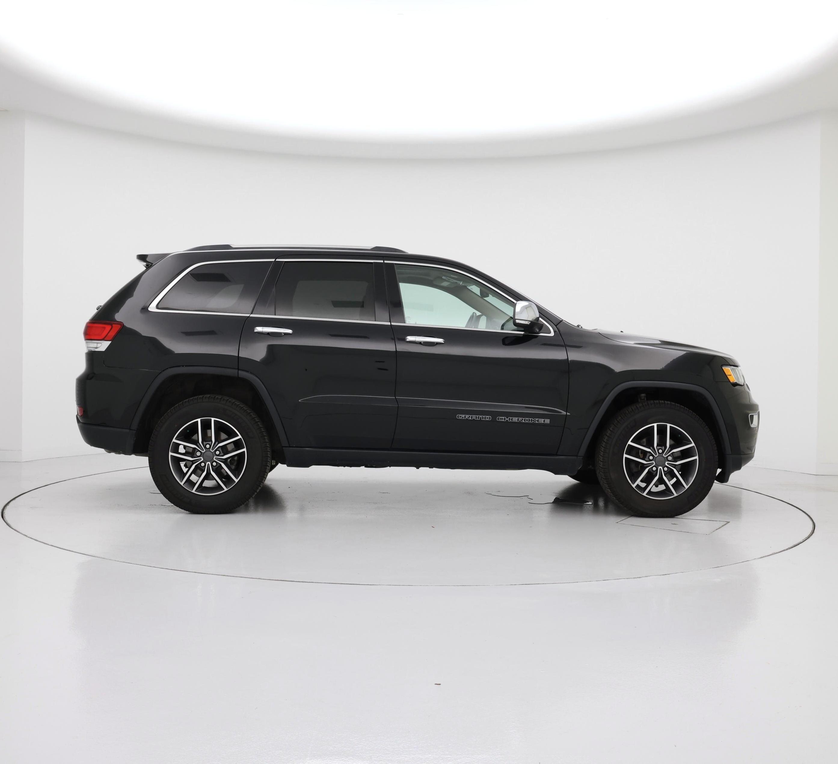 Thumbnail: 2020 Jeep Grand Cherokee - 7