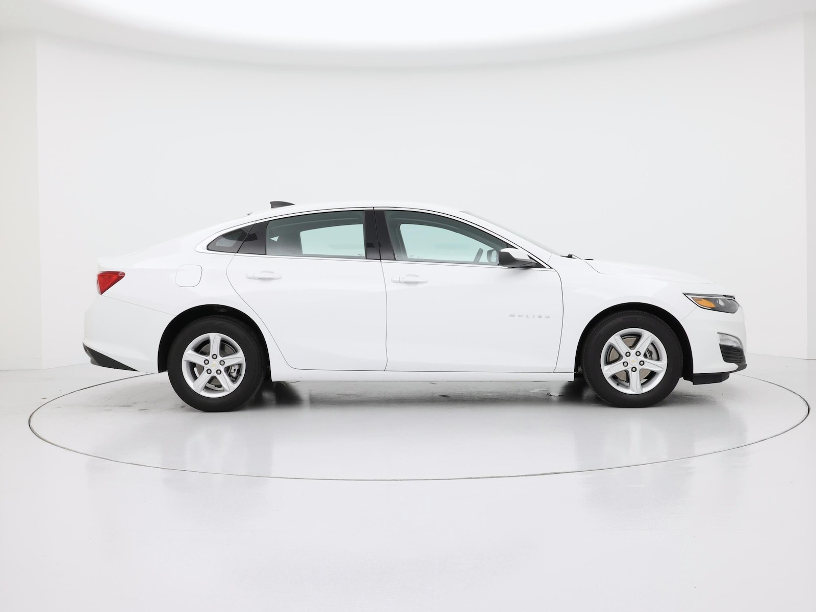 2024 Chevrolet Malibu 1LS - Photo 8