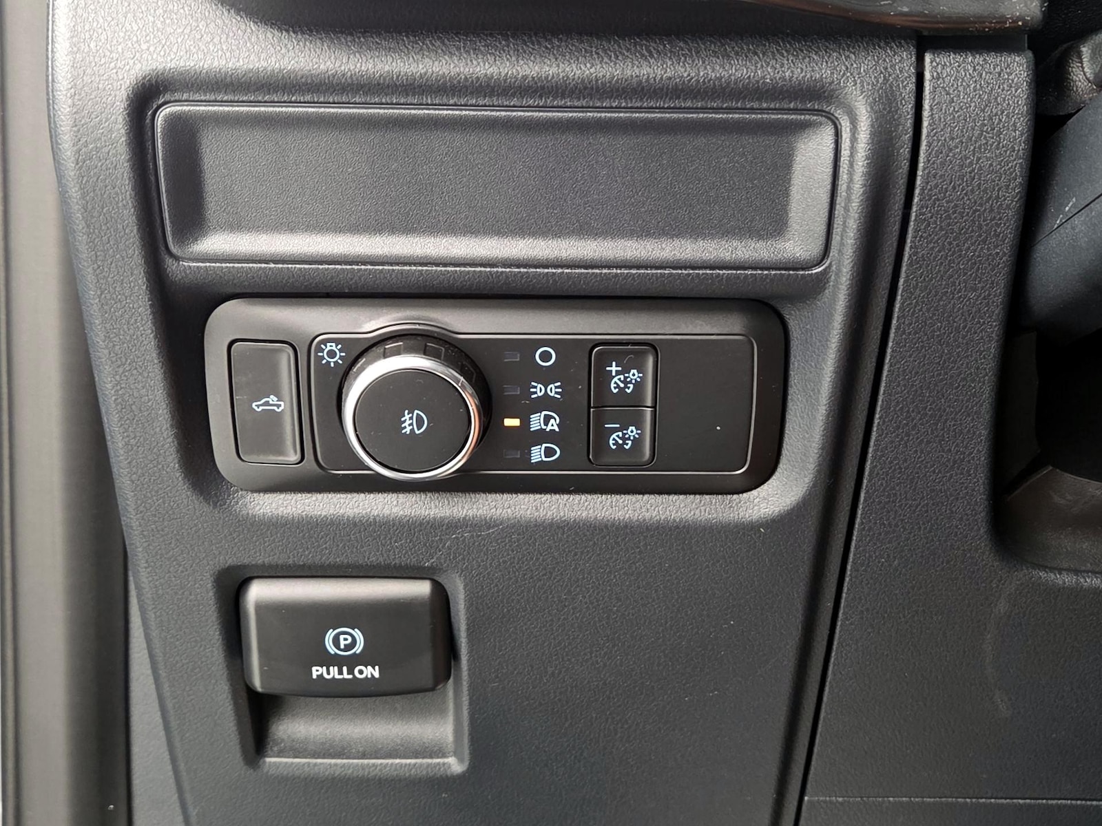 2022 Ford F-150 XL - Photo 14