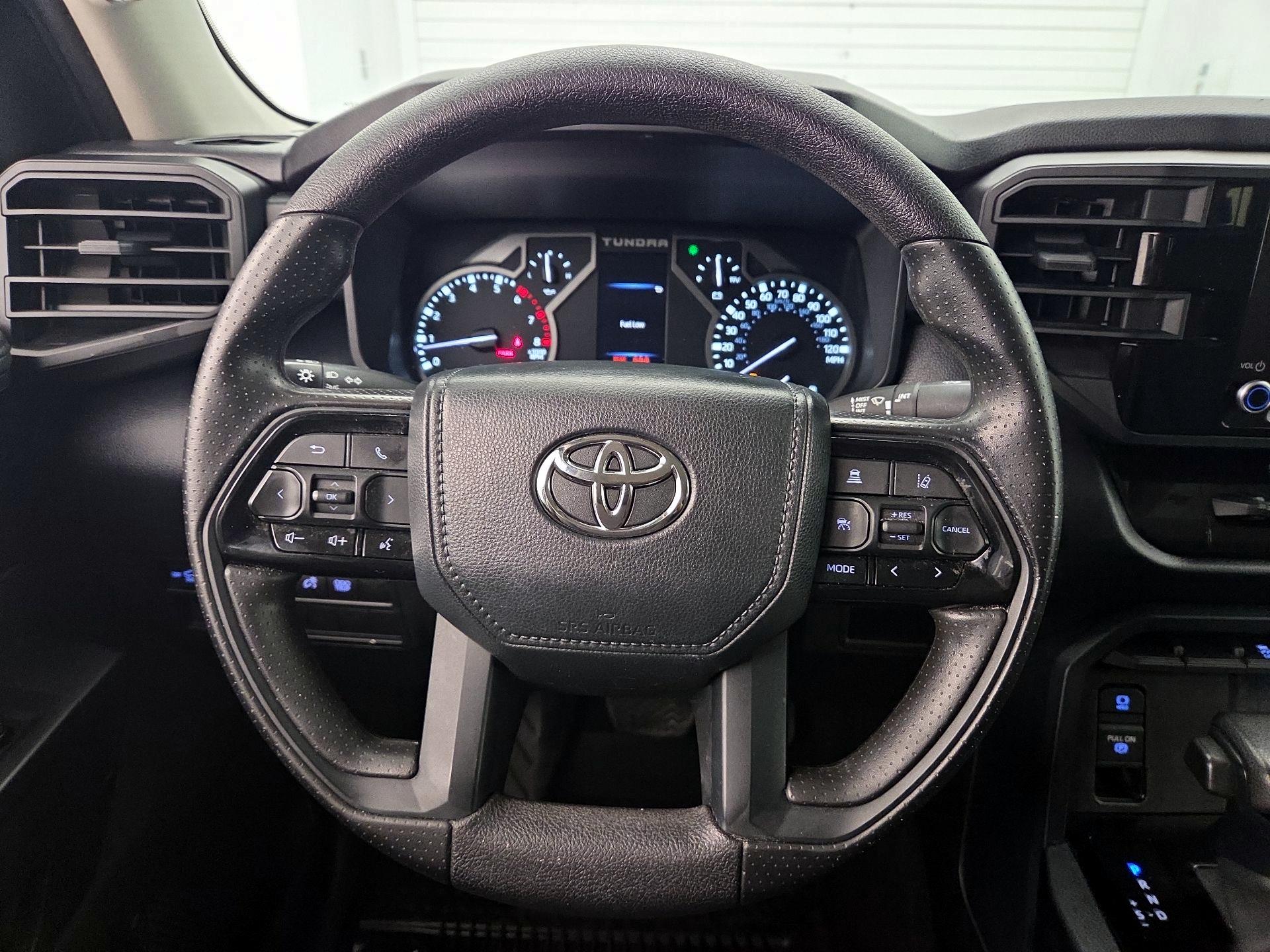 Thumbnail: 2024 Toyota Tundra - 10