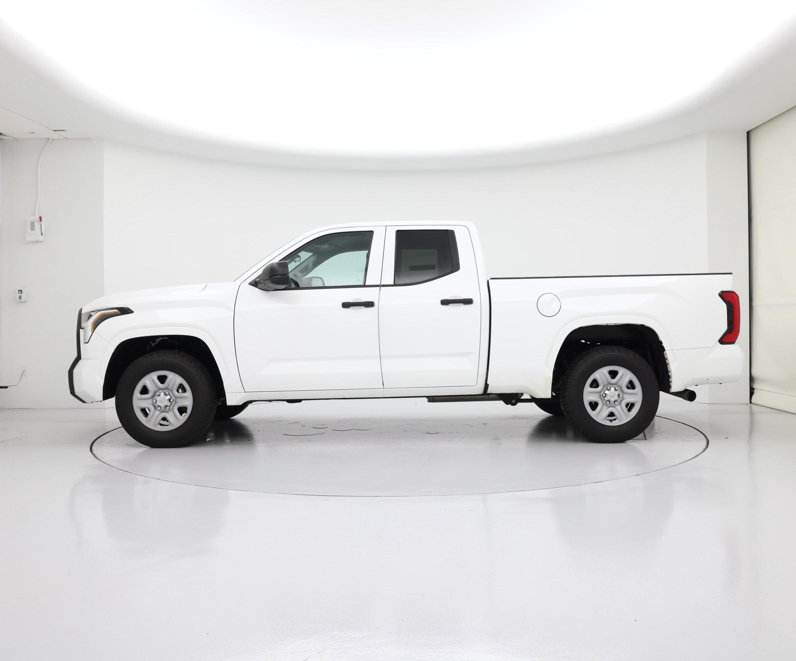 Thumbnail: 2024 Toyota Tundra - 3