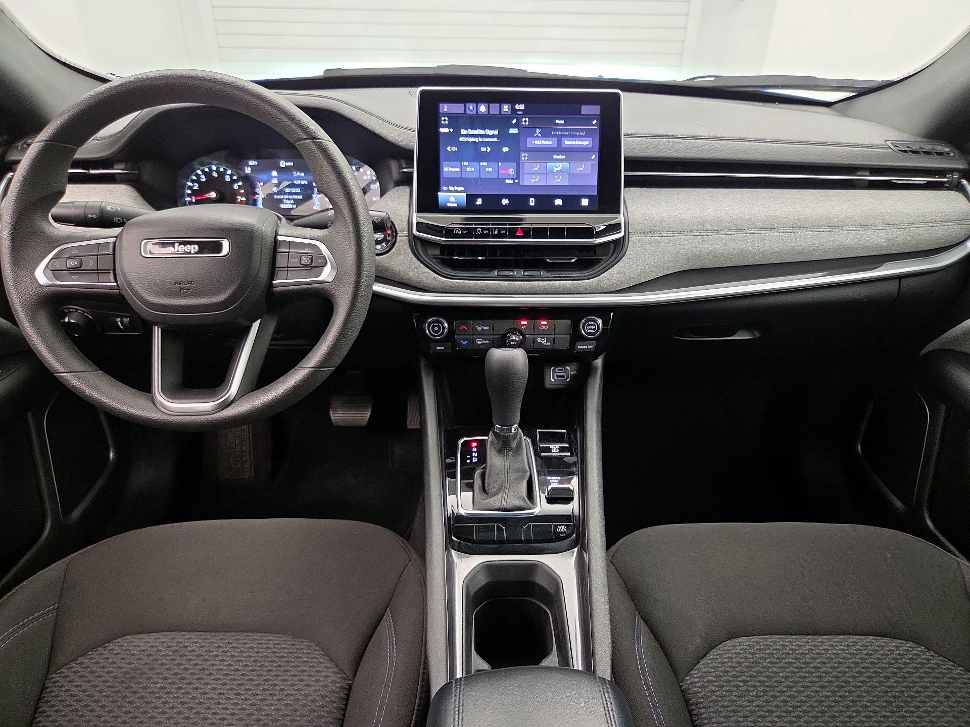 Thumbnail: 2023 Jeep Compass - 9
