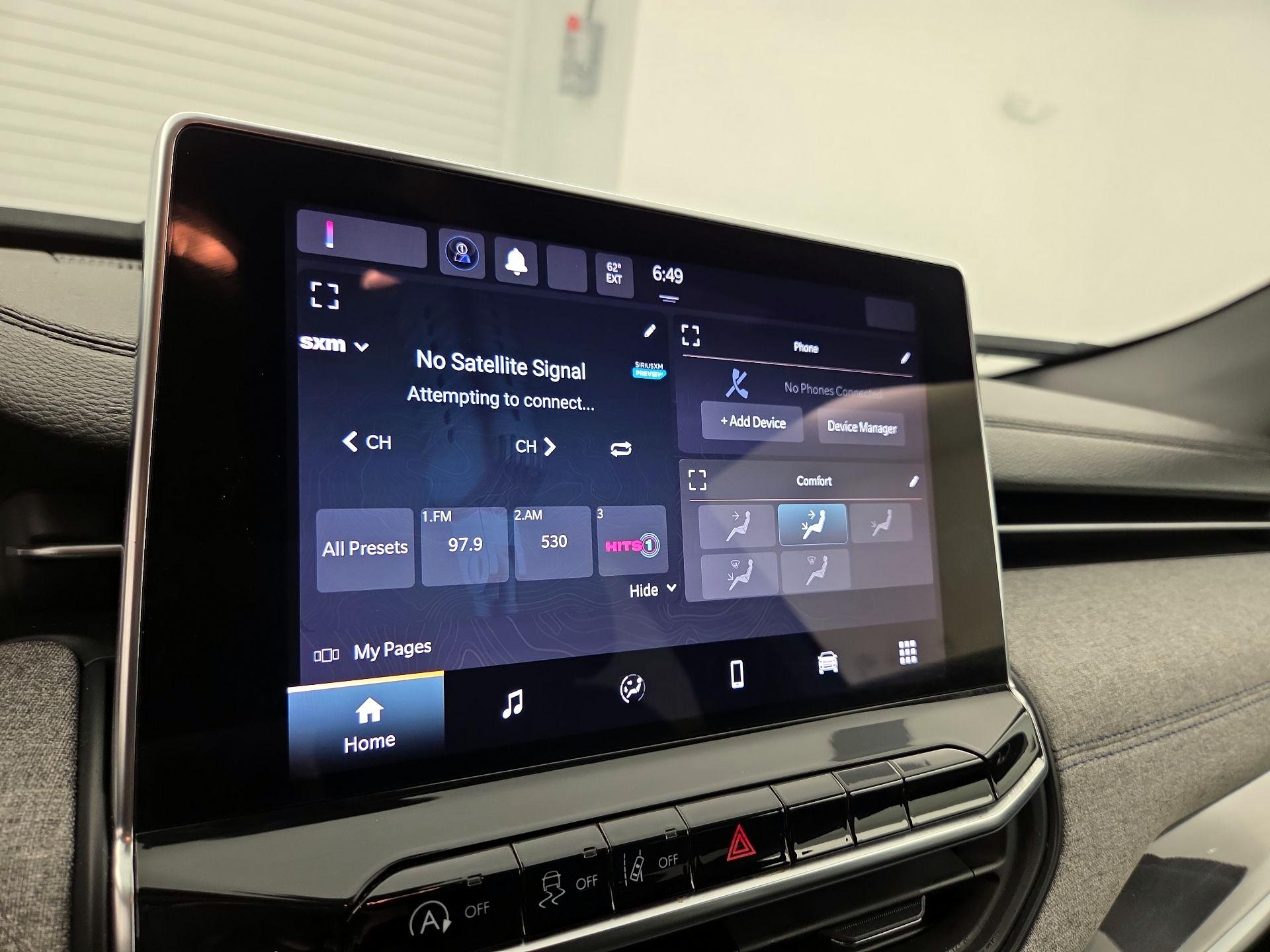 Thumbnail: 2023 Jeep Compass - 15