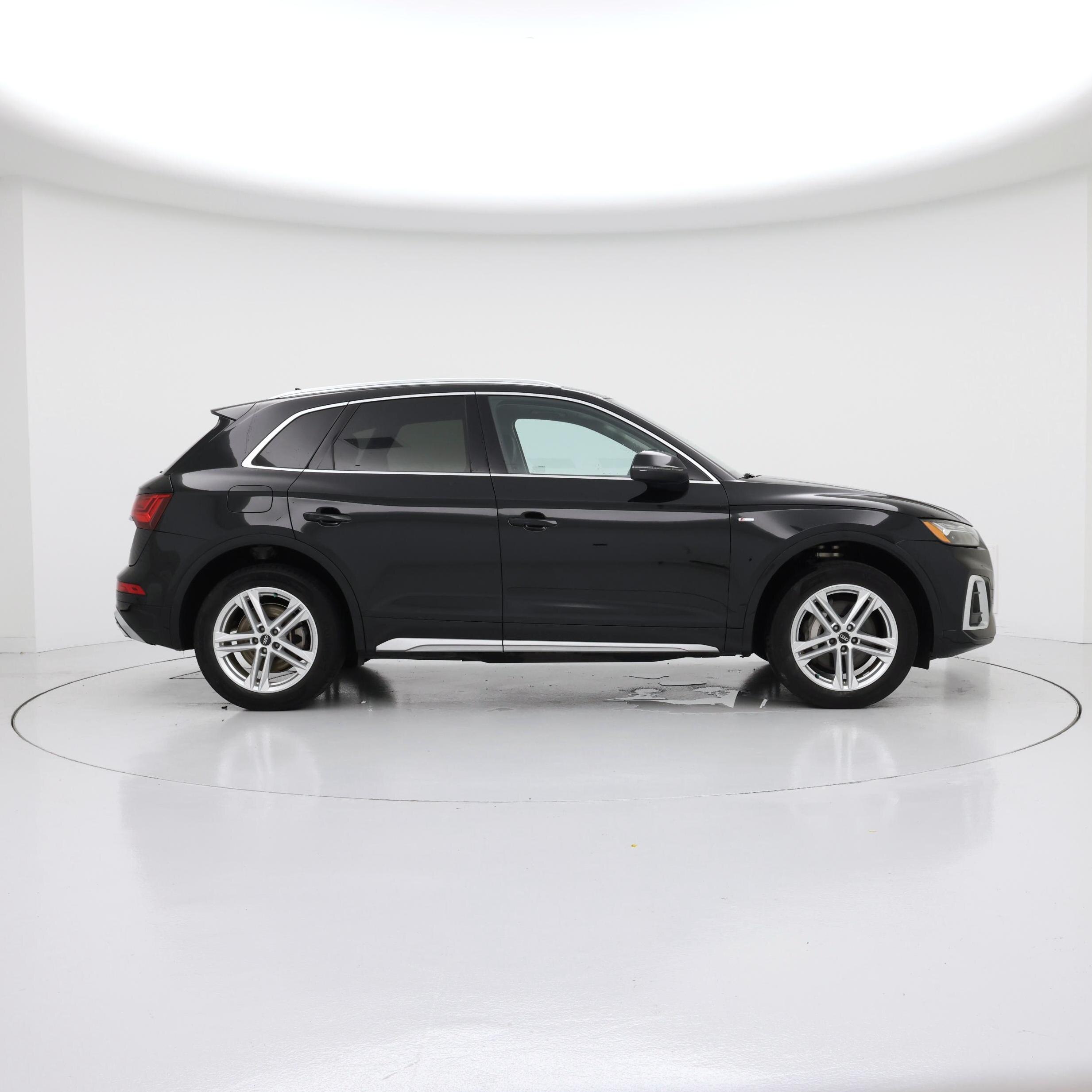 Thumbnail: 2023 Audi Q5 - 7