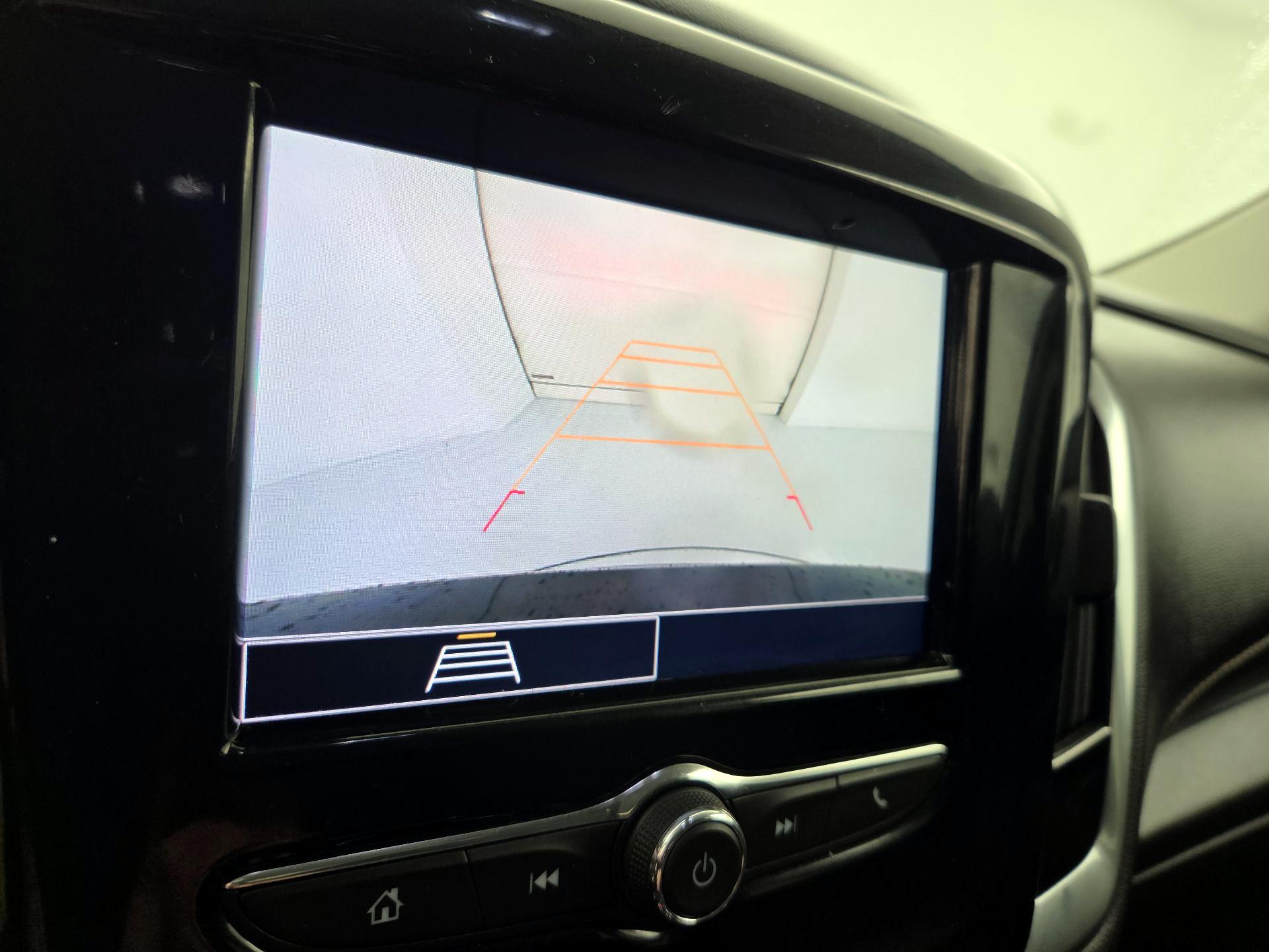Thumbnail: 2020 Chevrolet Traverse - 14