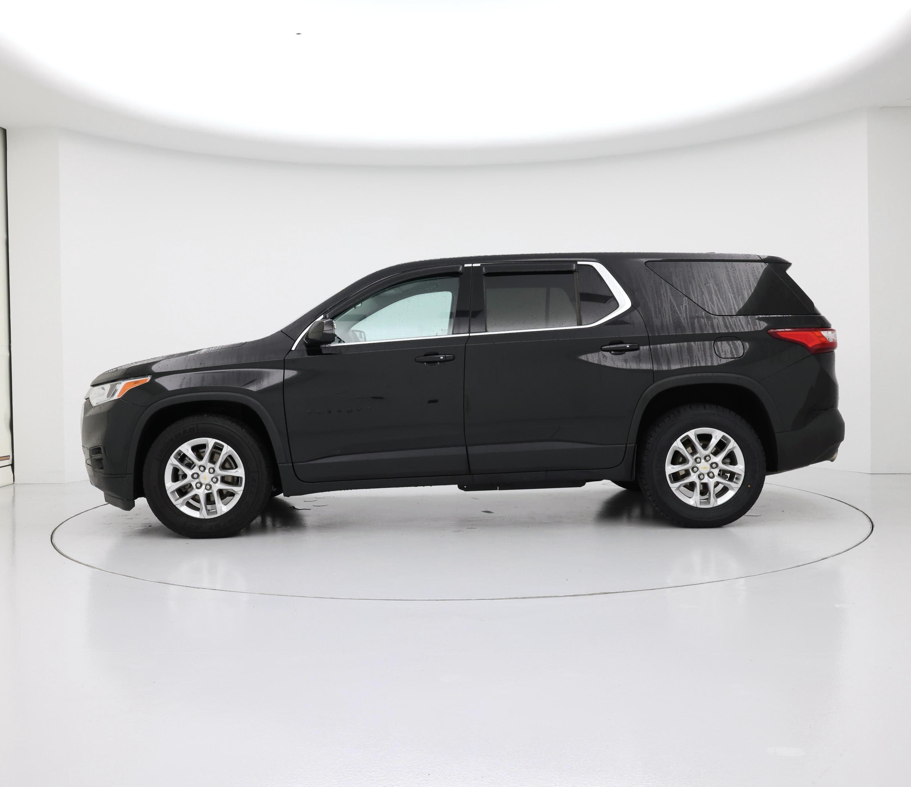 Thumbnail: 2020 Chevrolet Traverse - 3