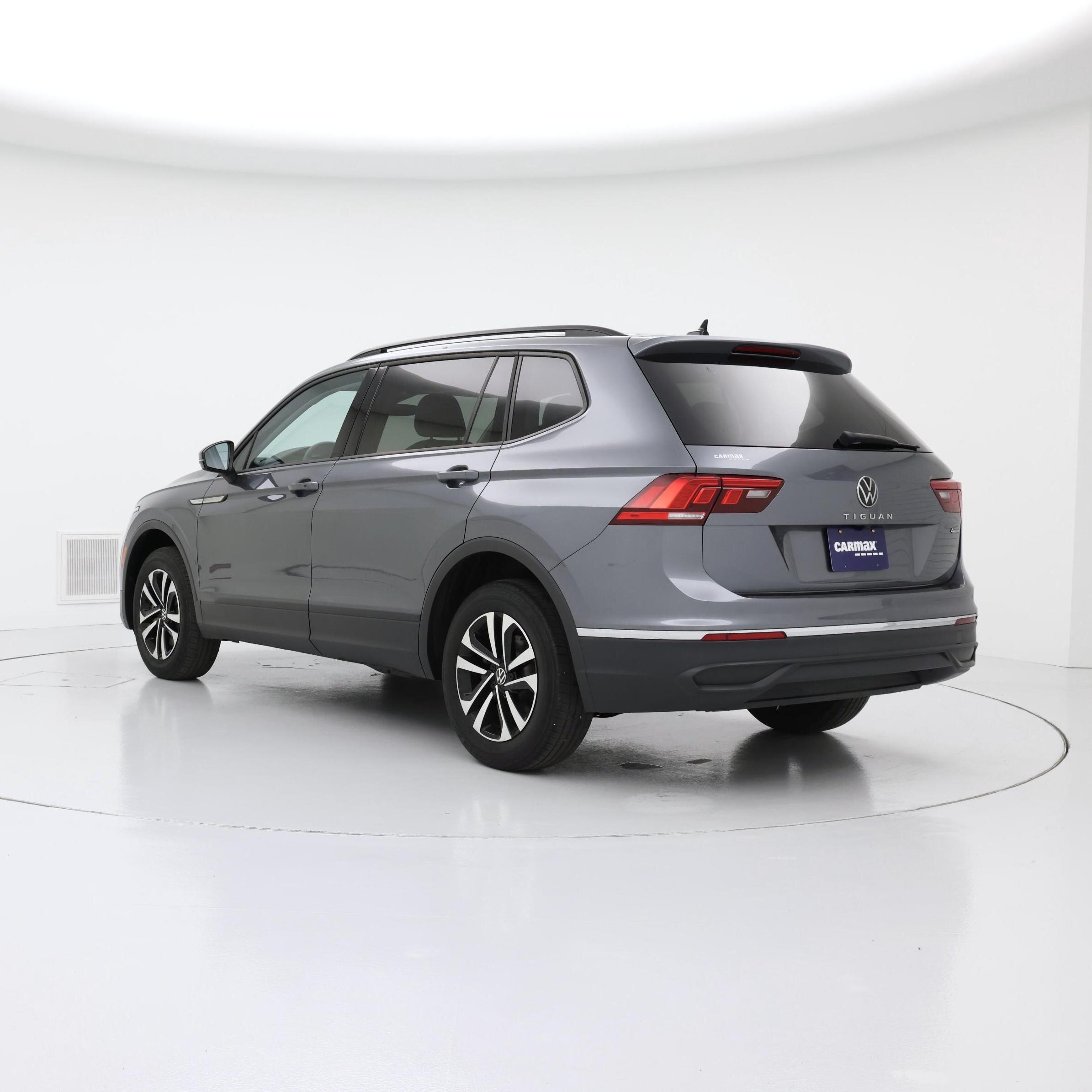Thumbnail: 2022 Volkswagen Tiguan - 2