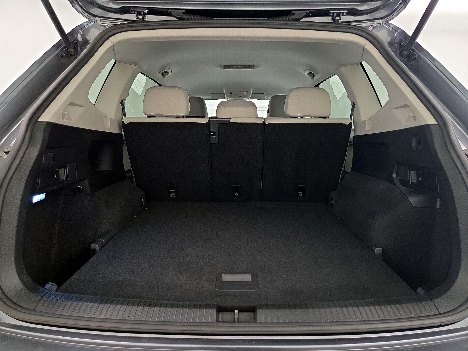 Thumbnail: 2022 Volkswagen Tiguan - 20