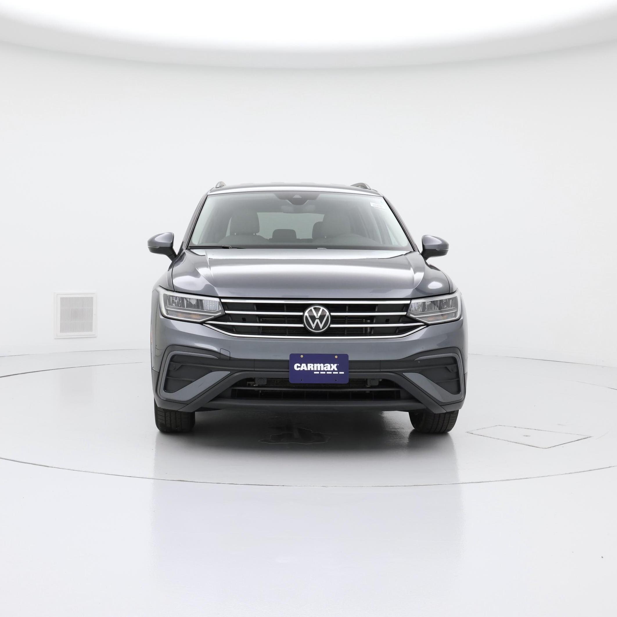 Thumbnail: 2022 Volkswagen Tiguan - 5