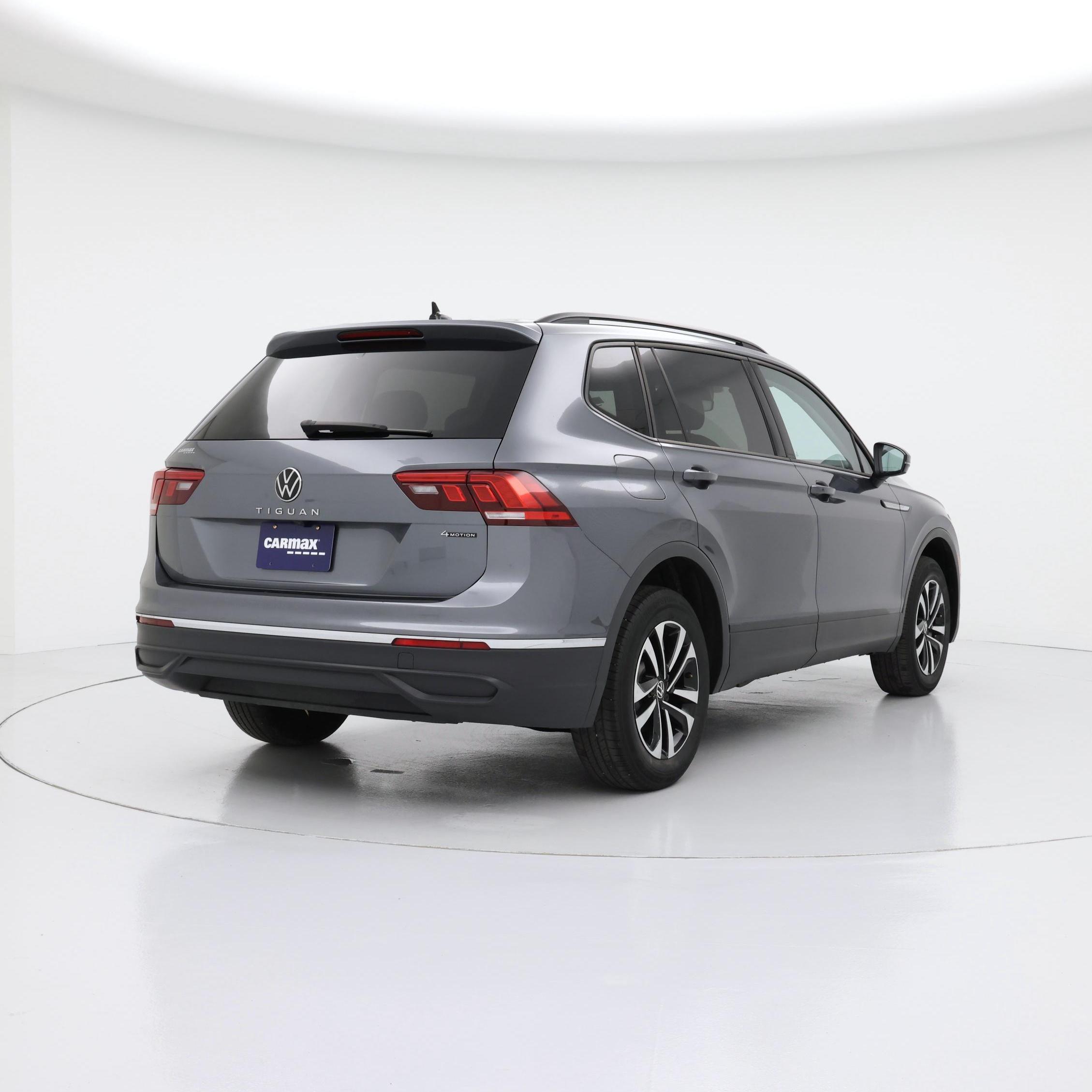 Thumbnail: 2022 Volkswagen Tiguan - 8
