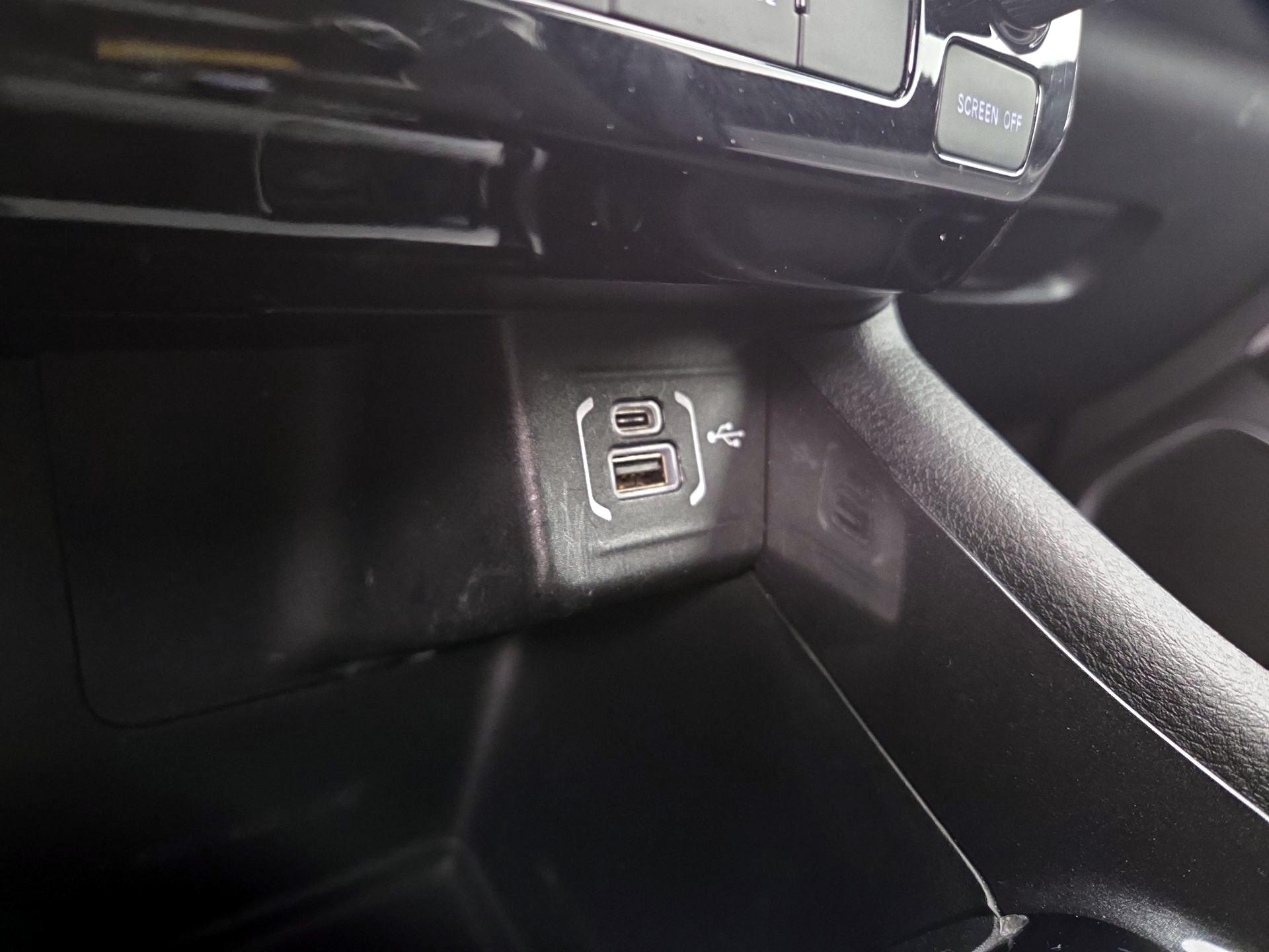 Thumbnail: 2023 Jeep Compass - 18