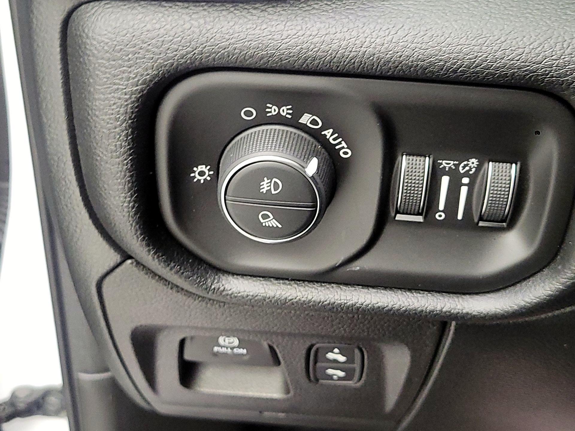 Thumbnail: 2022 RAM 1500 - 13