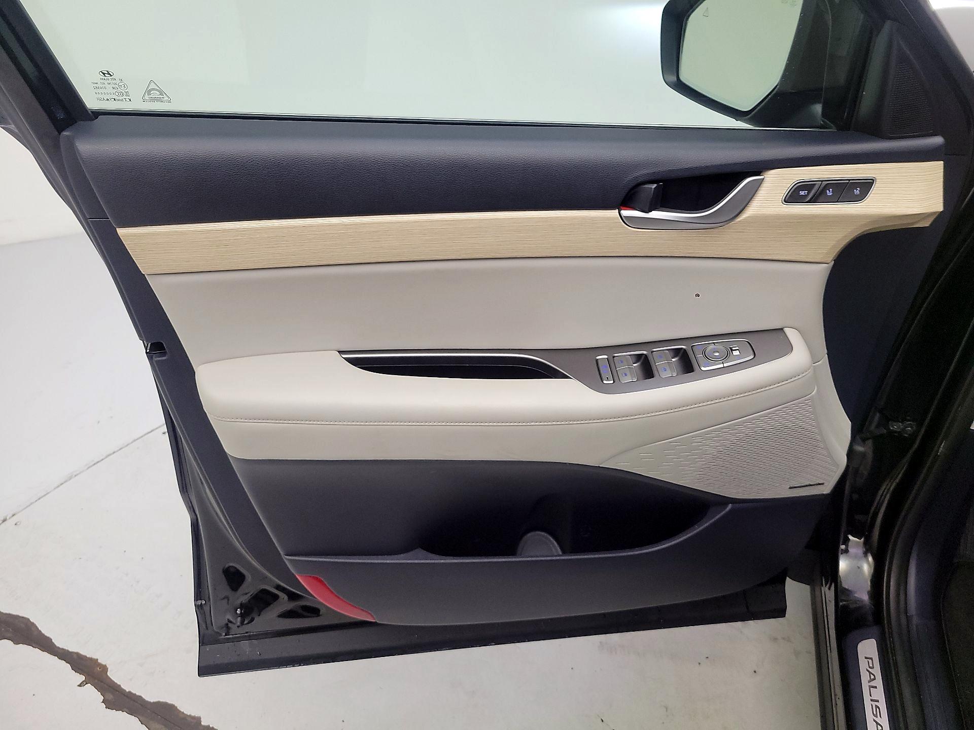 Thumbnail: 2023 Hyundai Palisade - 12