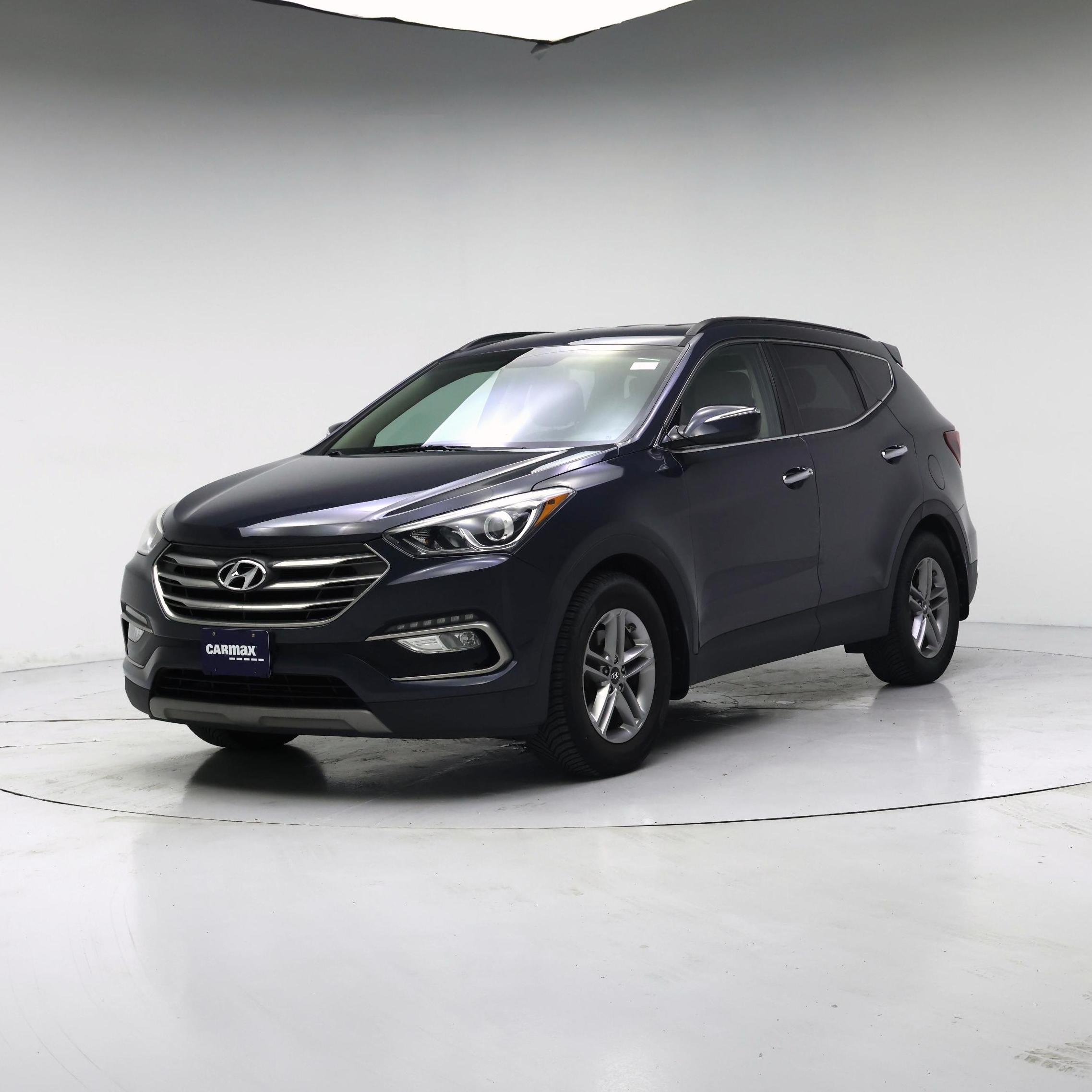 Thumbnail: 2017 Hyundai Santa Fe - 4