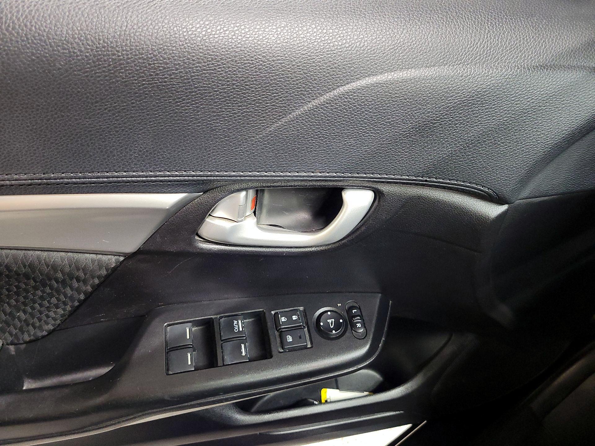 Thumbnail: 2015 Honda Civic - 12