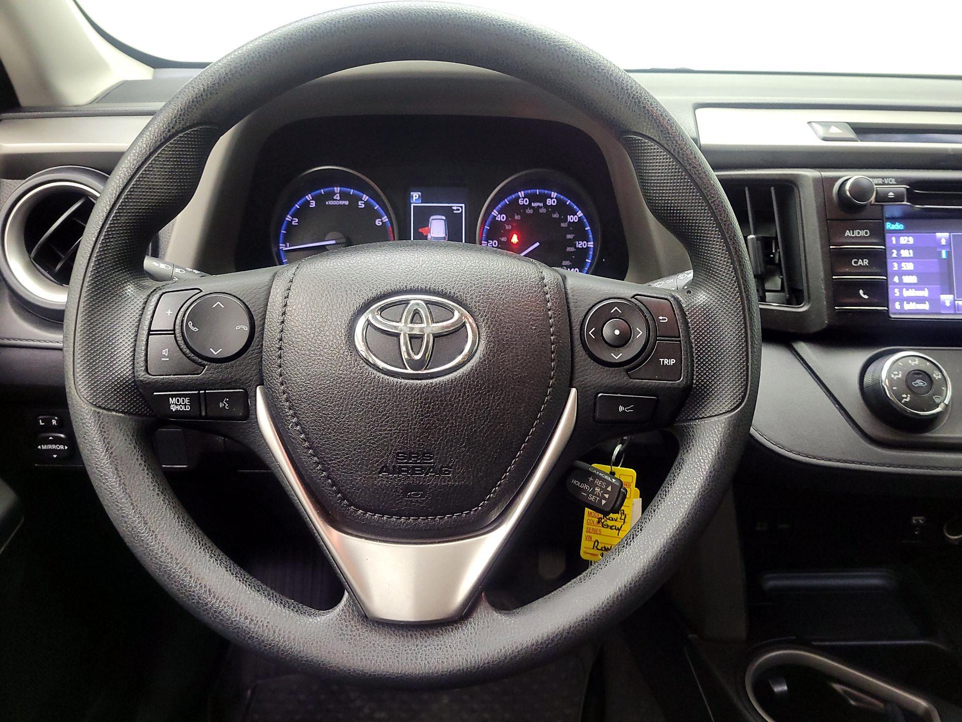 Thumbnail: 2017 Toyota RAV4 - 10