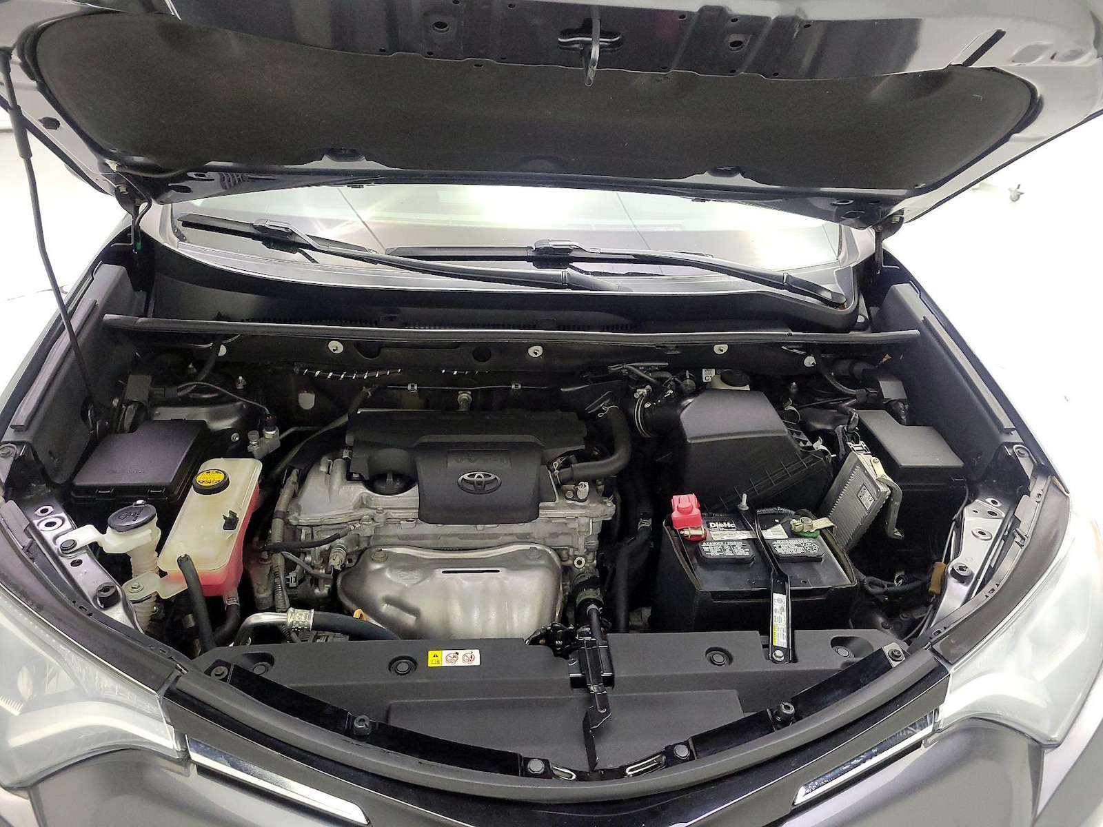2017 Toyota RAV4 LE - Photo 22