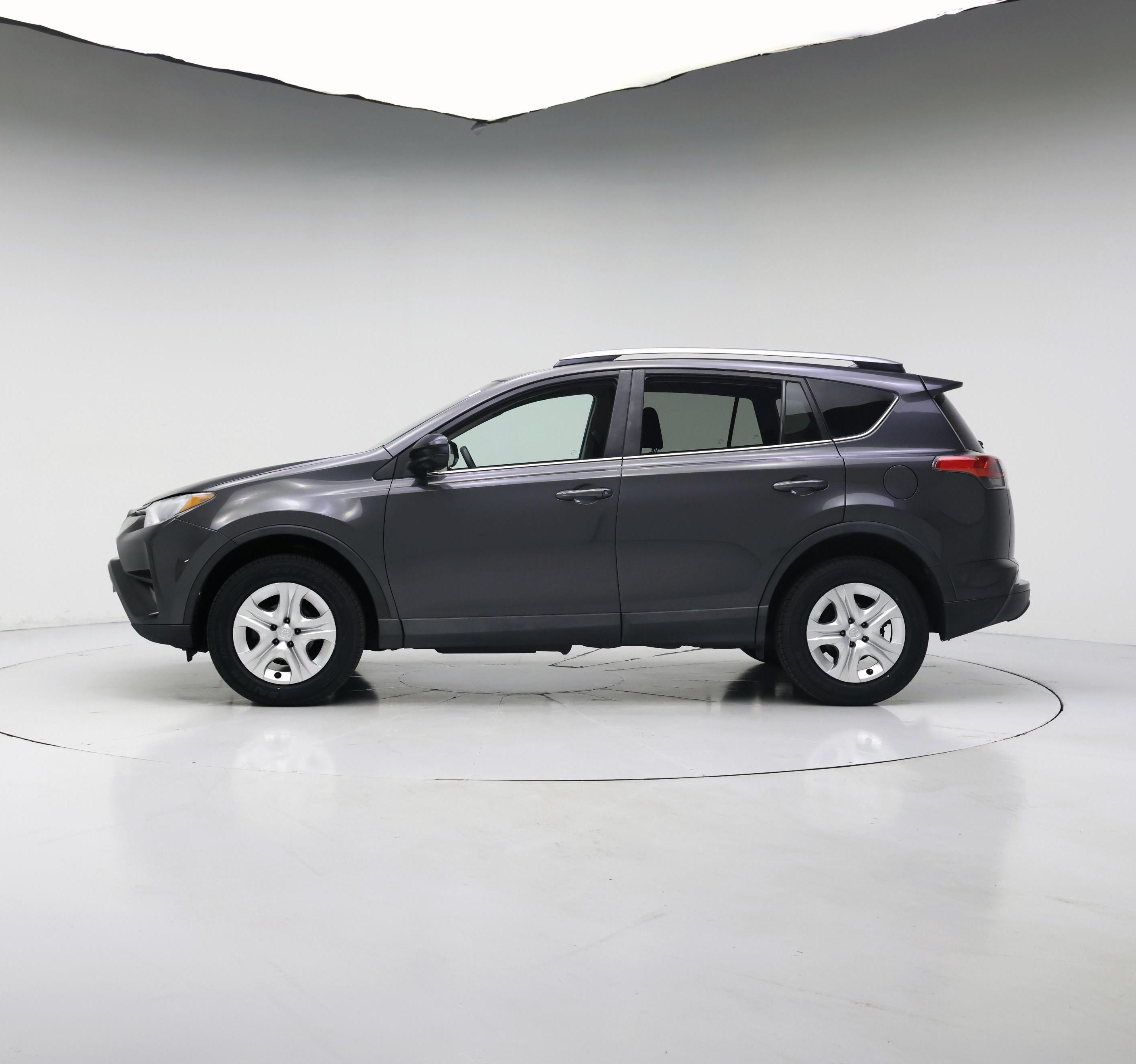 Thumbnail: 2017 Toyota RAV4 - 3