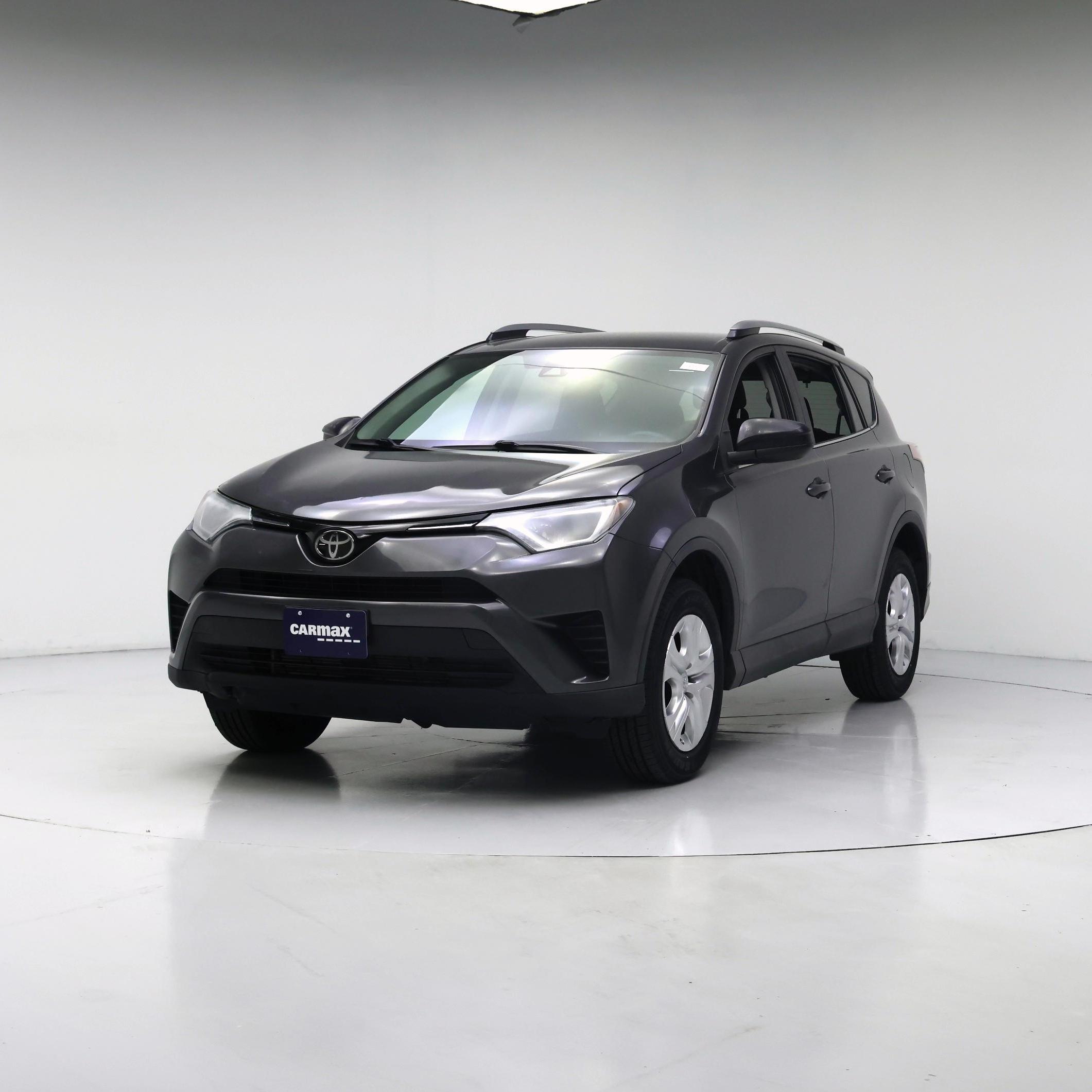 Thumbnail: 2017 Toyota RAV4 - 4