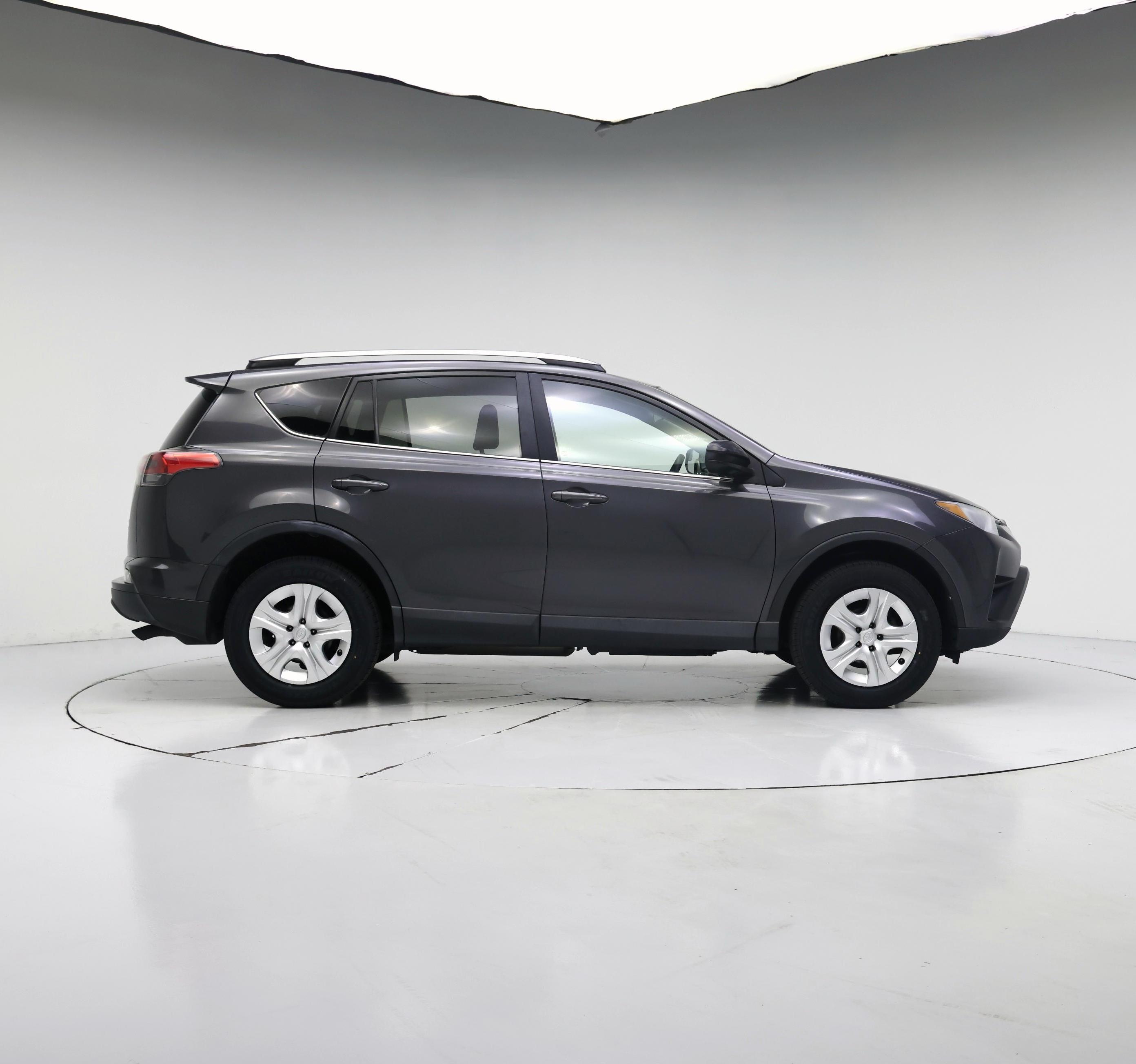 Thumbnail: 2017 Toyota RAV4 - 7