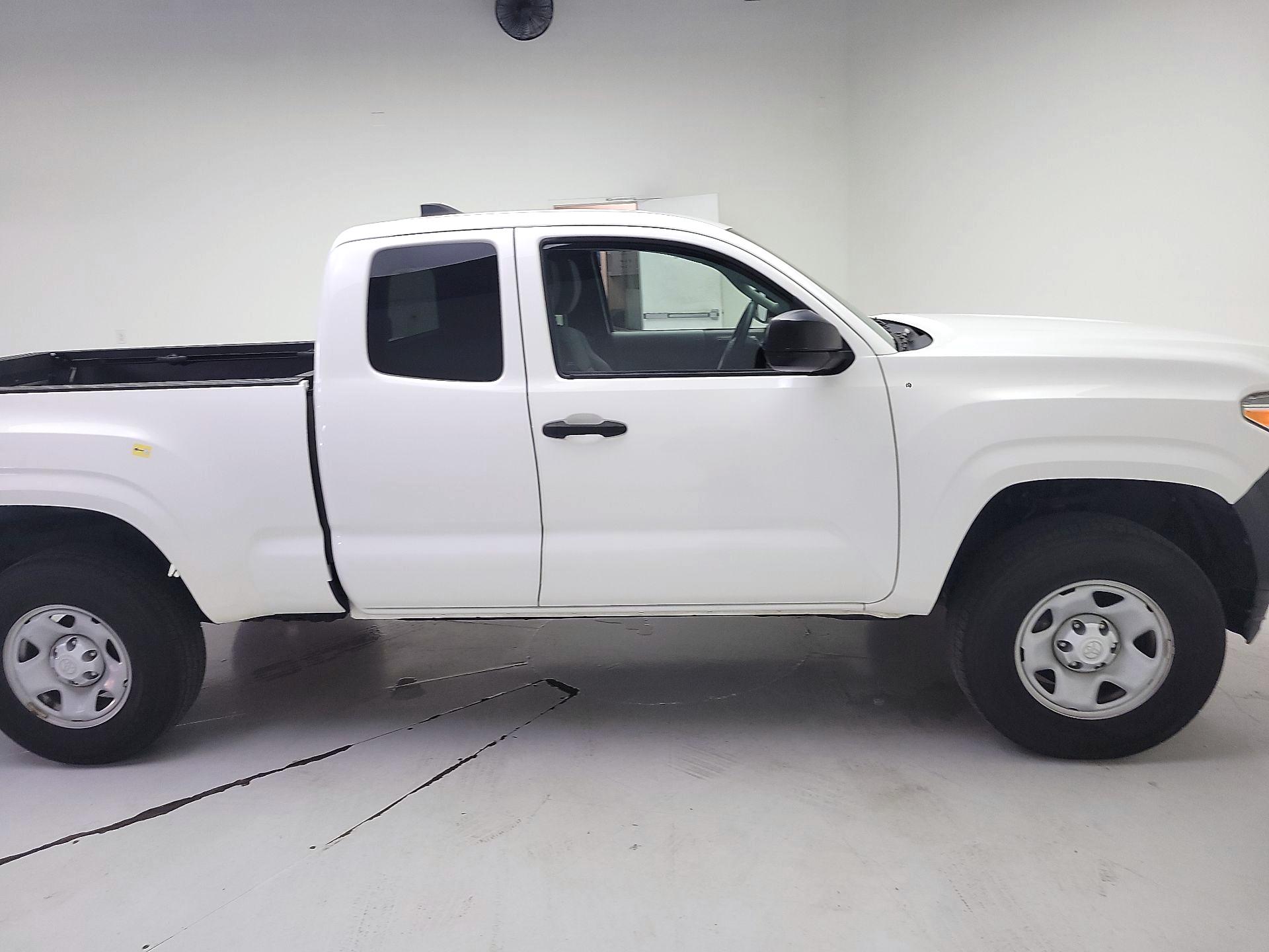 Thumbnail: 2021 Toyota Tacoma - 4