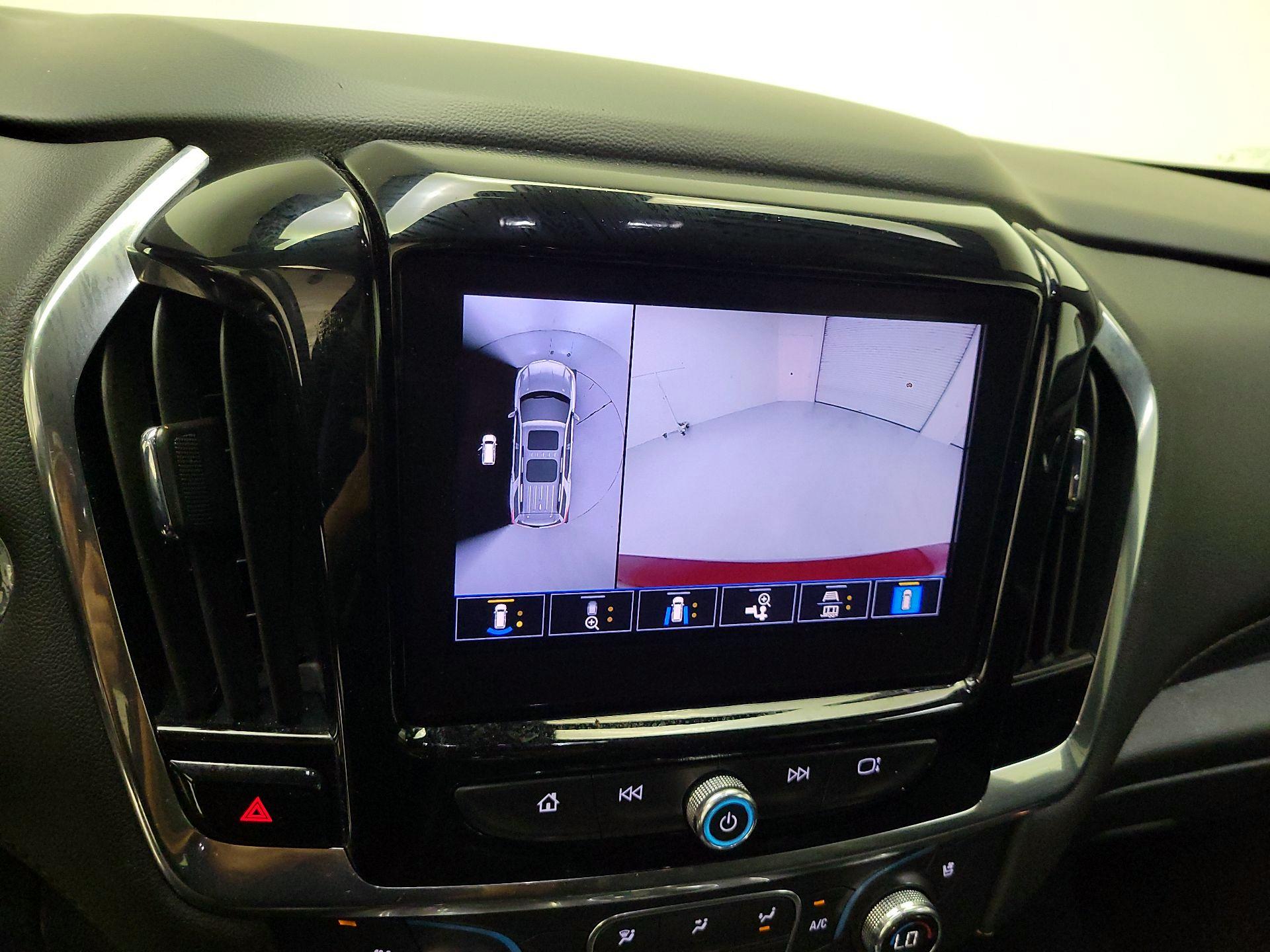 Thumbnail: 2023 Chevrolet Traverse - 15