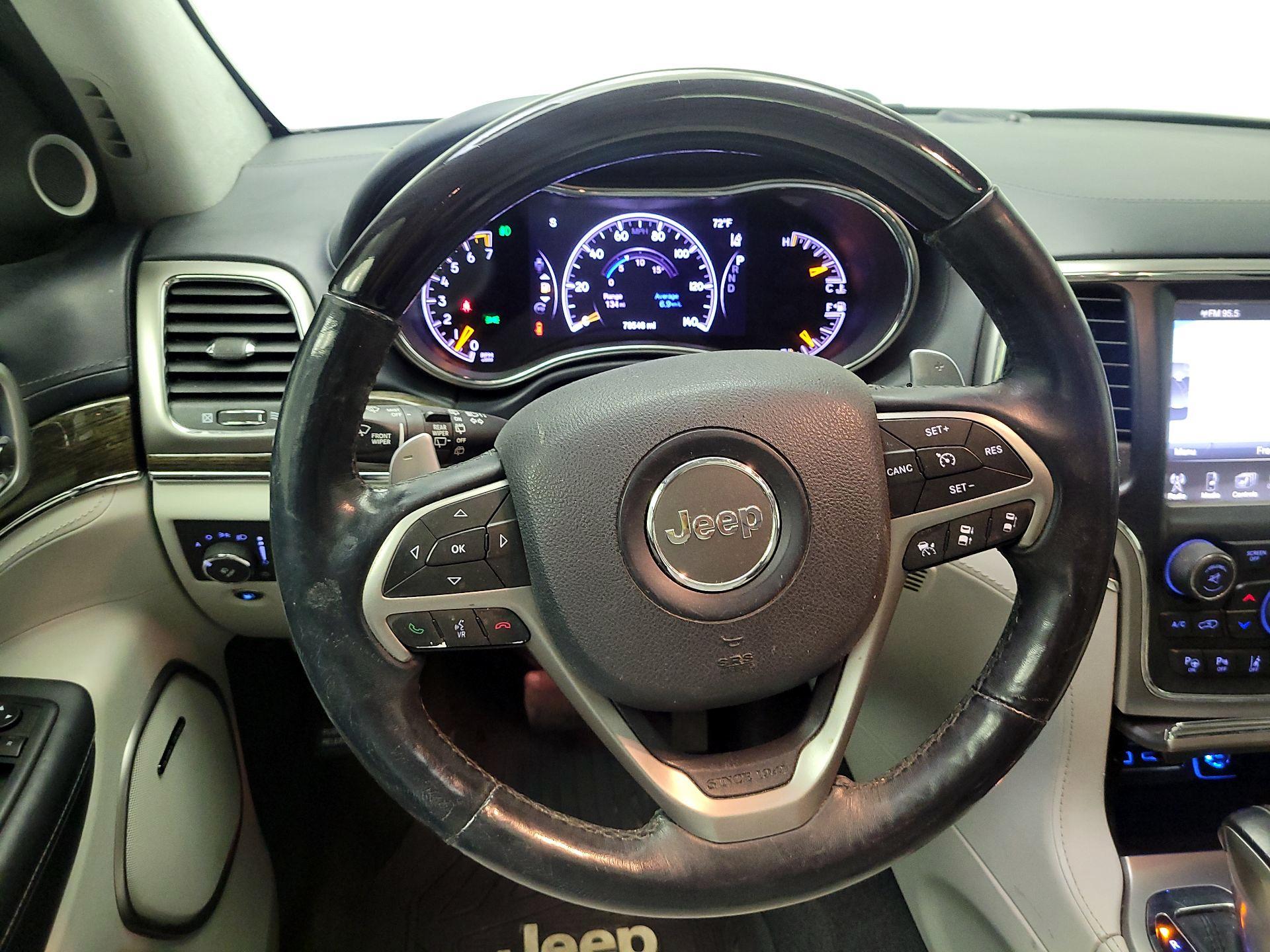 Thumbnail: 2017 Jeep Grand Cherokee - 10