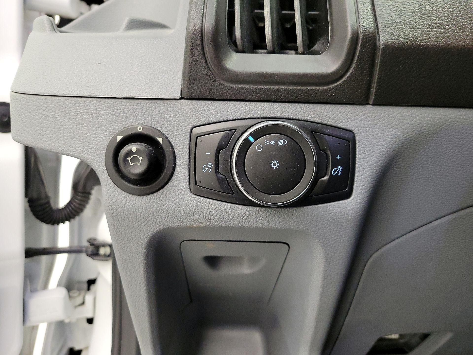 Thumbnail: 2019 Ford Transit Series - 13