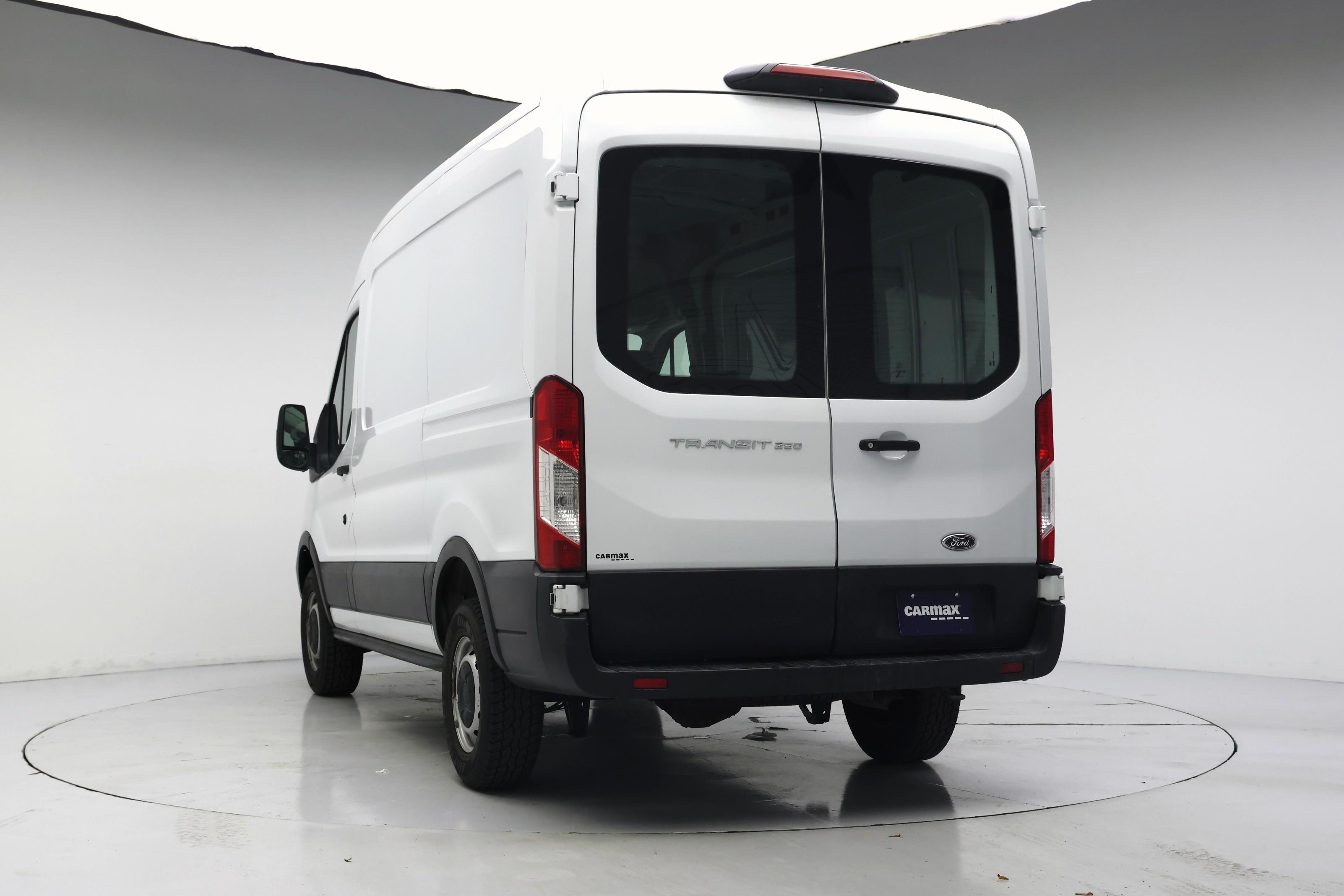Thumbnail: 2019 Ford Transit Series - 2