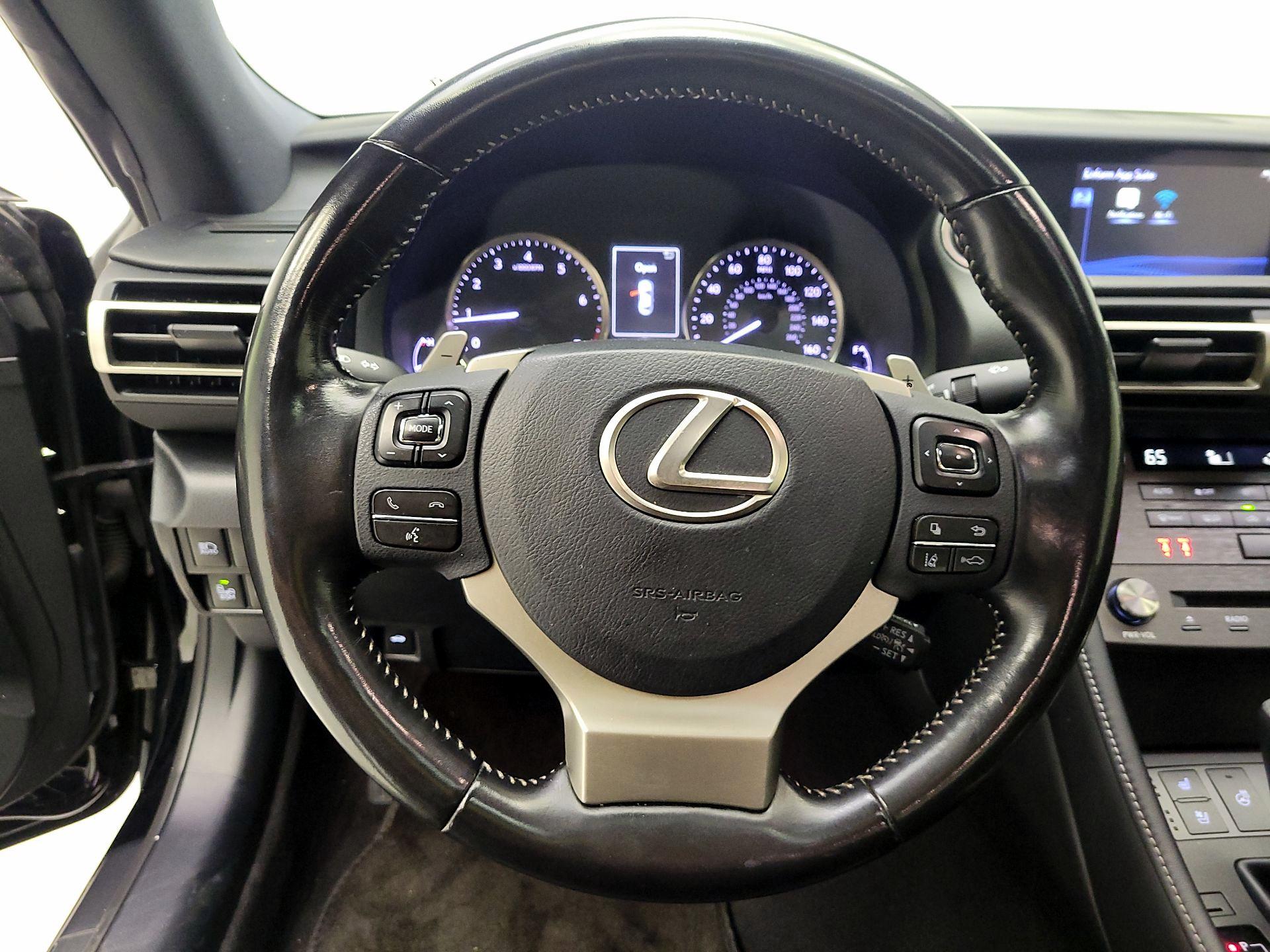 Thumbnail: 2020 Lexus RC - 10