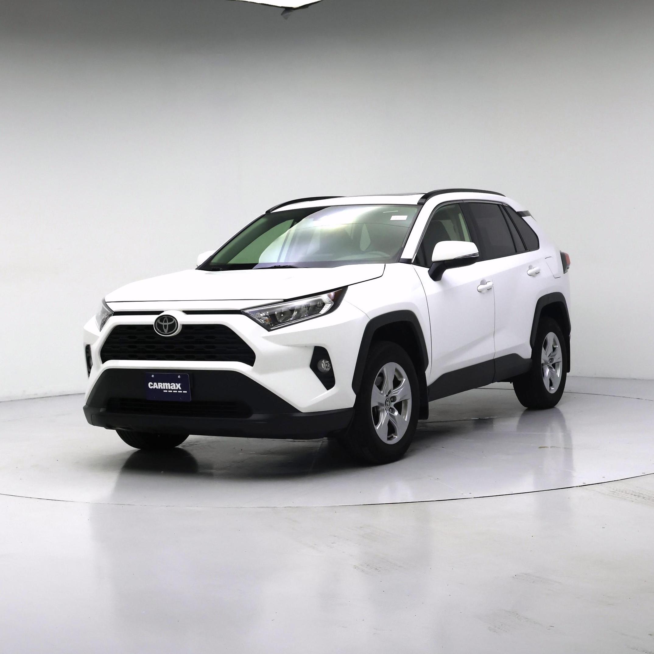 Thumbnail: 2020 Toyota RAV4 - 4