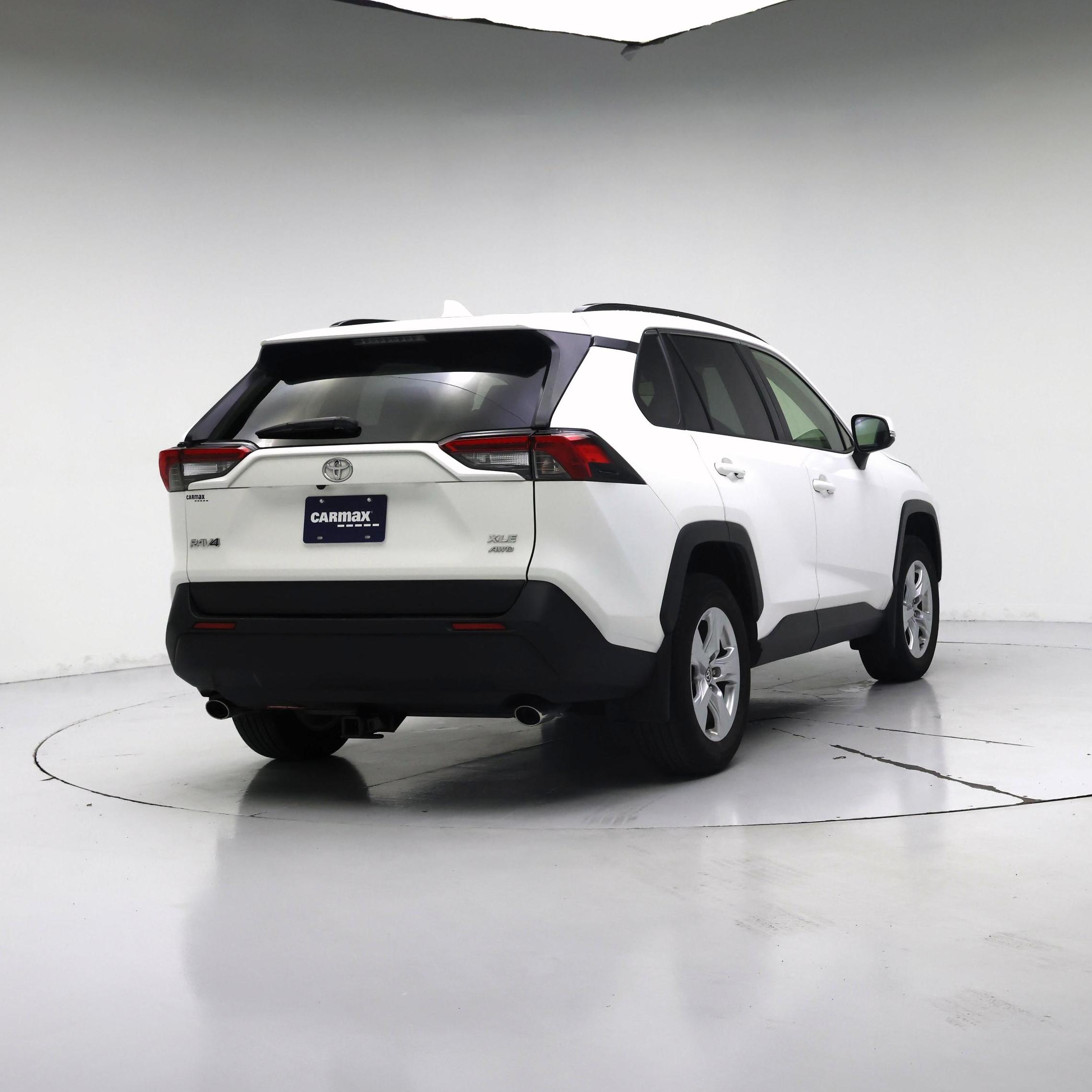Thumbnail: 2020 Toyota RAV4 - 8