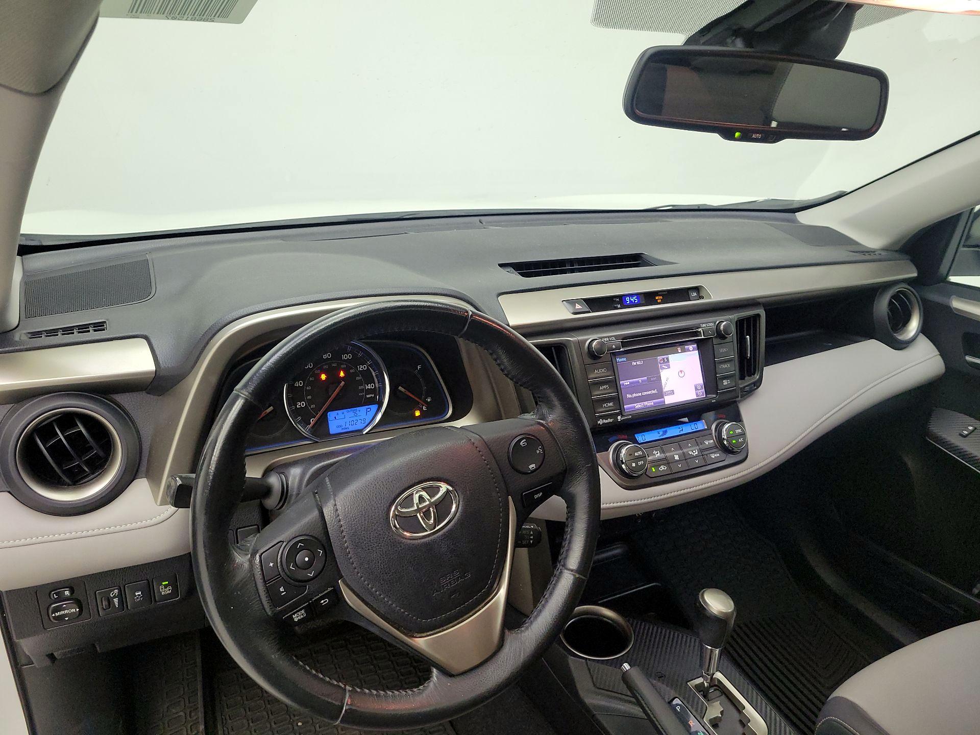 Thumbnail: 2015 Toyota RAV4 - 9