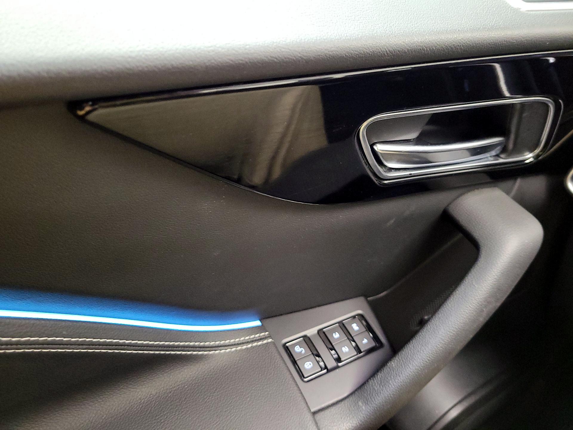 Thumbnail: 2019 Jaguar F-Pace - 10