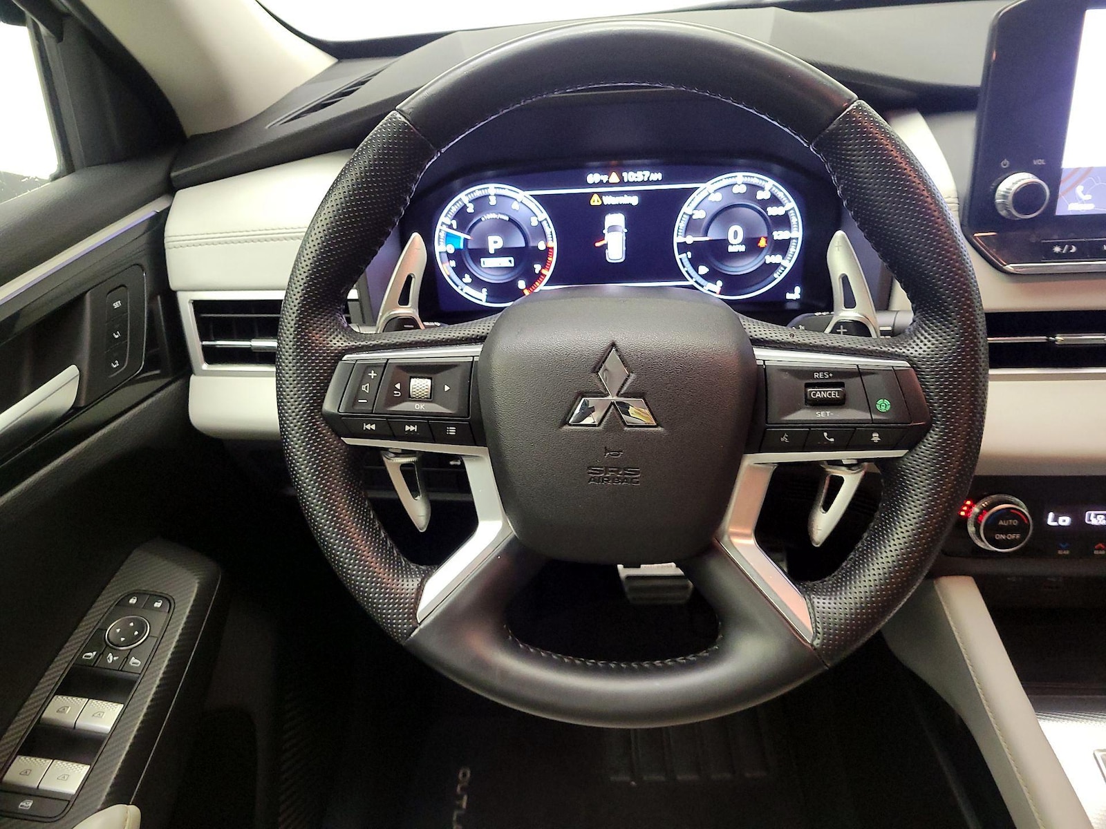 2022 Mitsubishi Outlander SEL - Photo 11