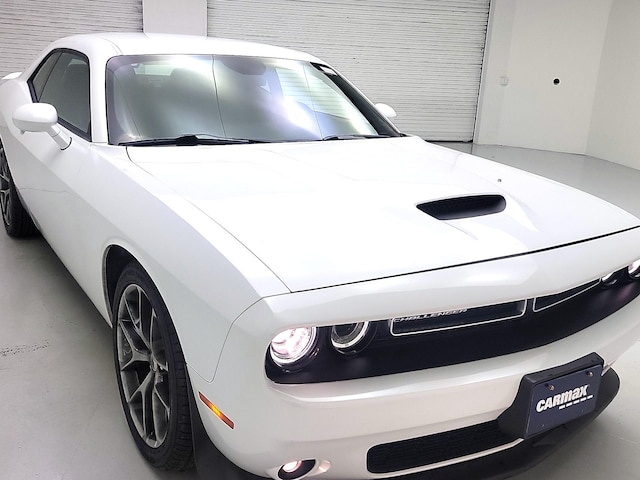 White 2022 Dodge Challenger GT RWD Coupe Rear-Wheel Drive Automatic