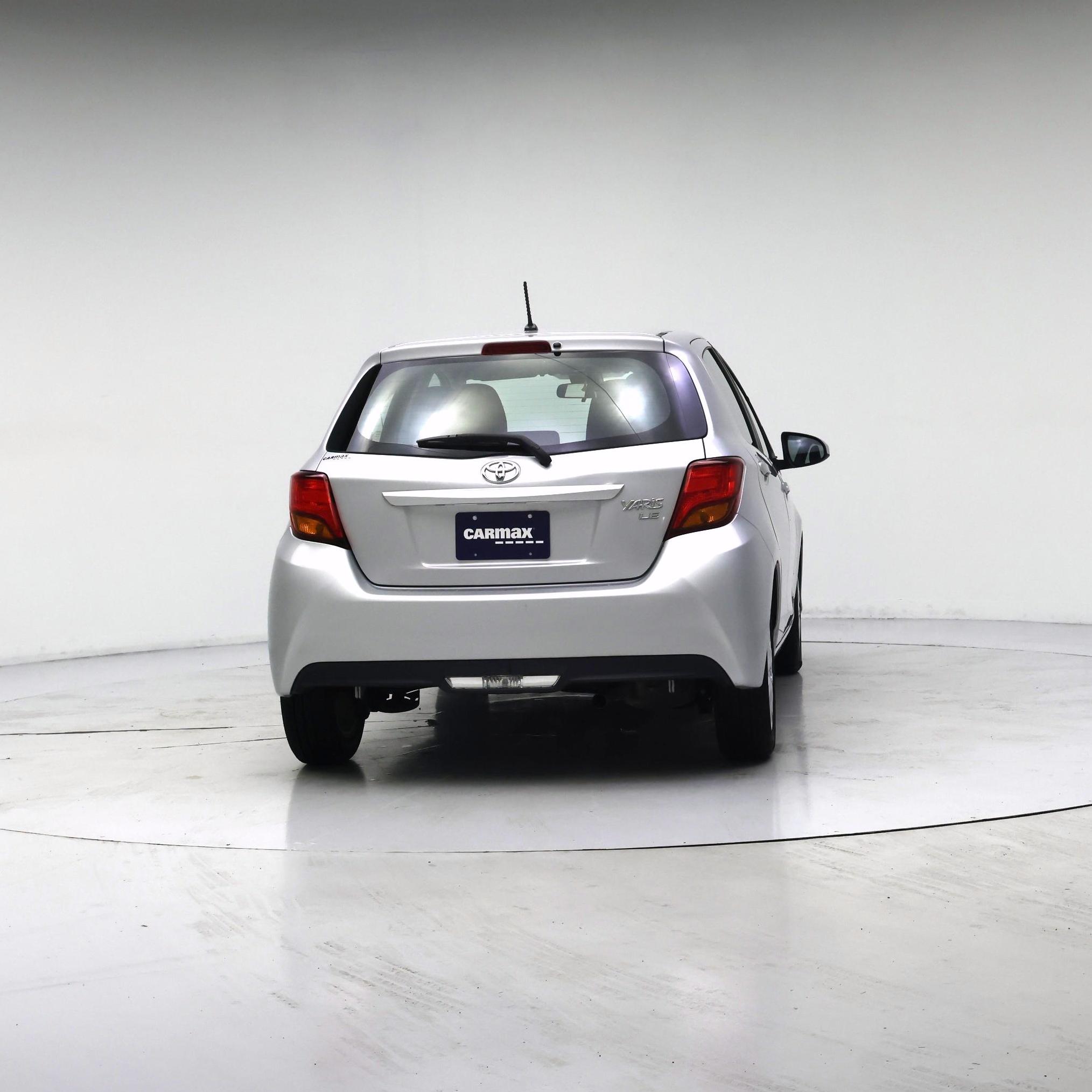 Thumbnail: 2017 Toyota Yaris - 8