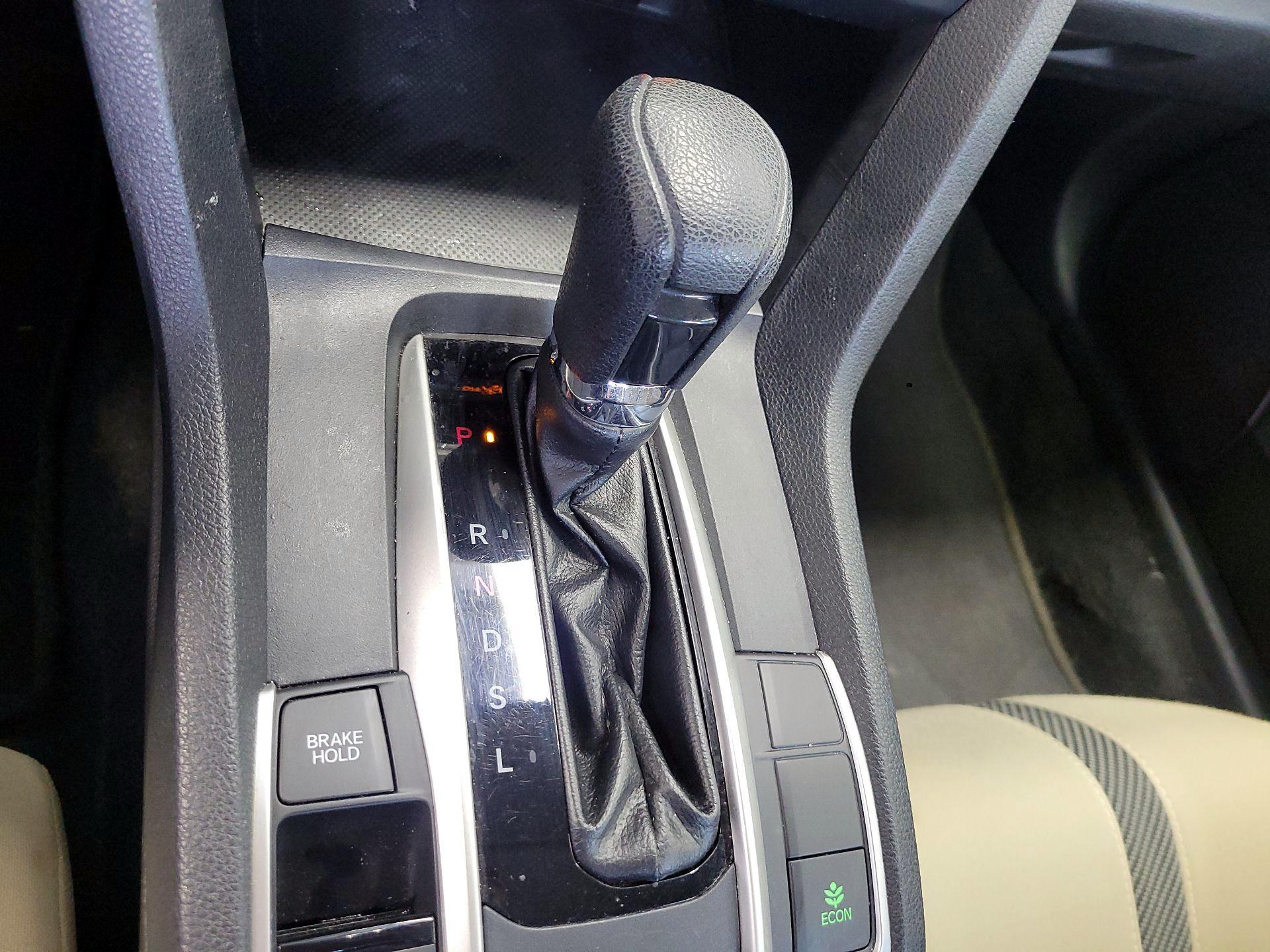 Thumbnail: 2016 Honda Civic - 17