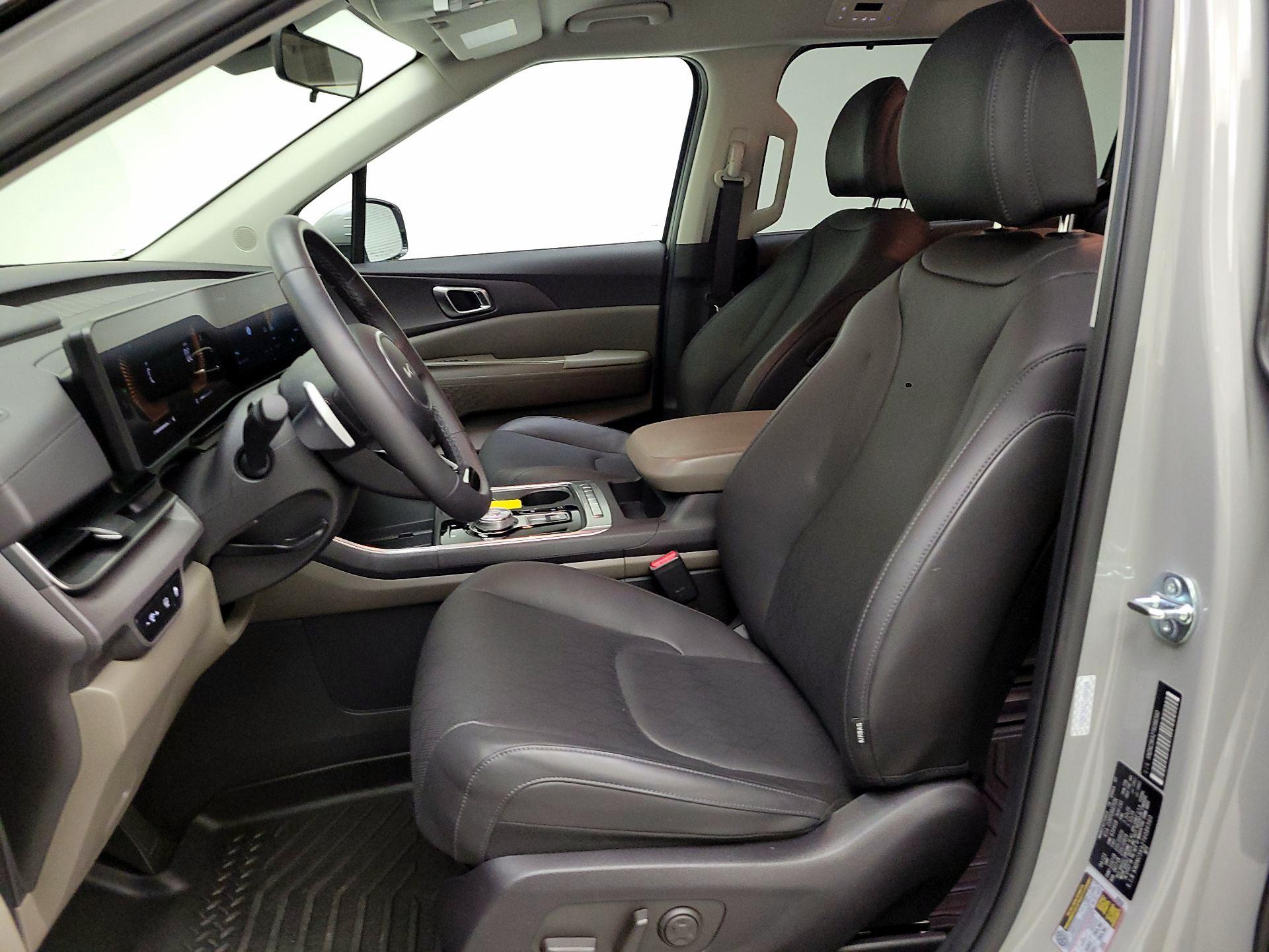 Thumbnail: 2026 Kia Carnival - 9
