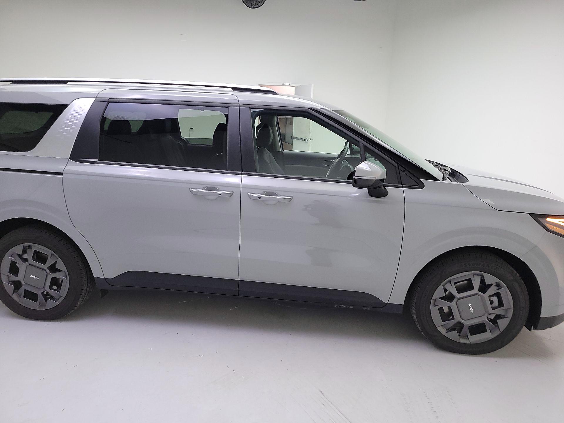 Thumbnail: 2026 Kia Carnival - 4