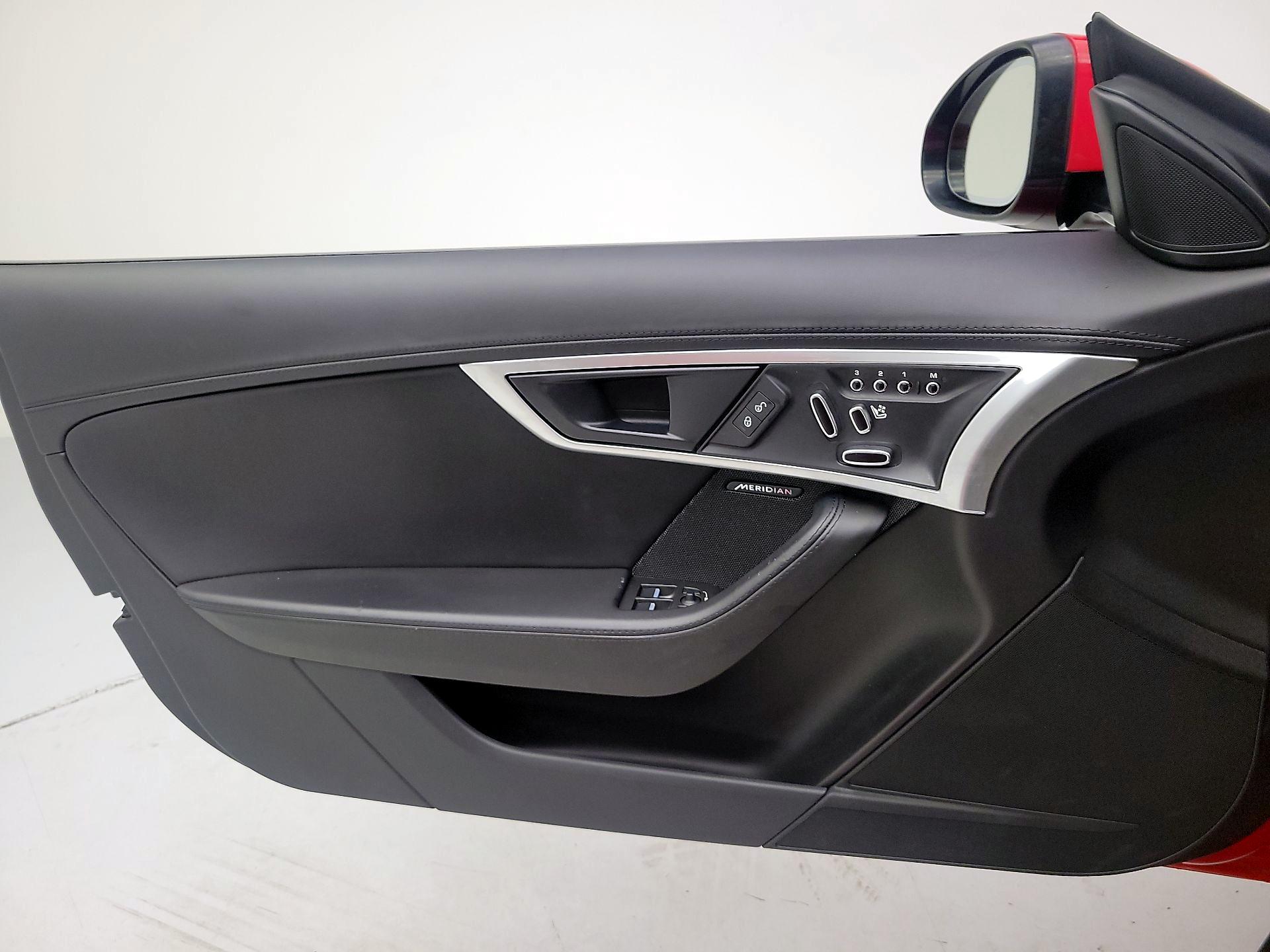 Thumbnail: 2018 Jaguar F-Type - 12