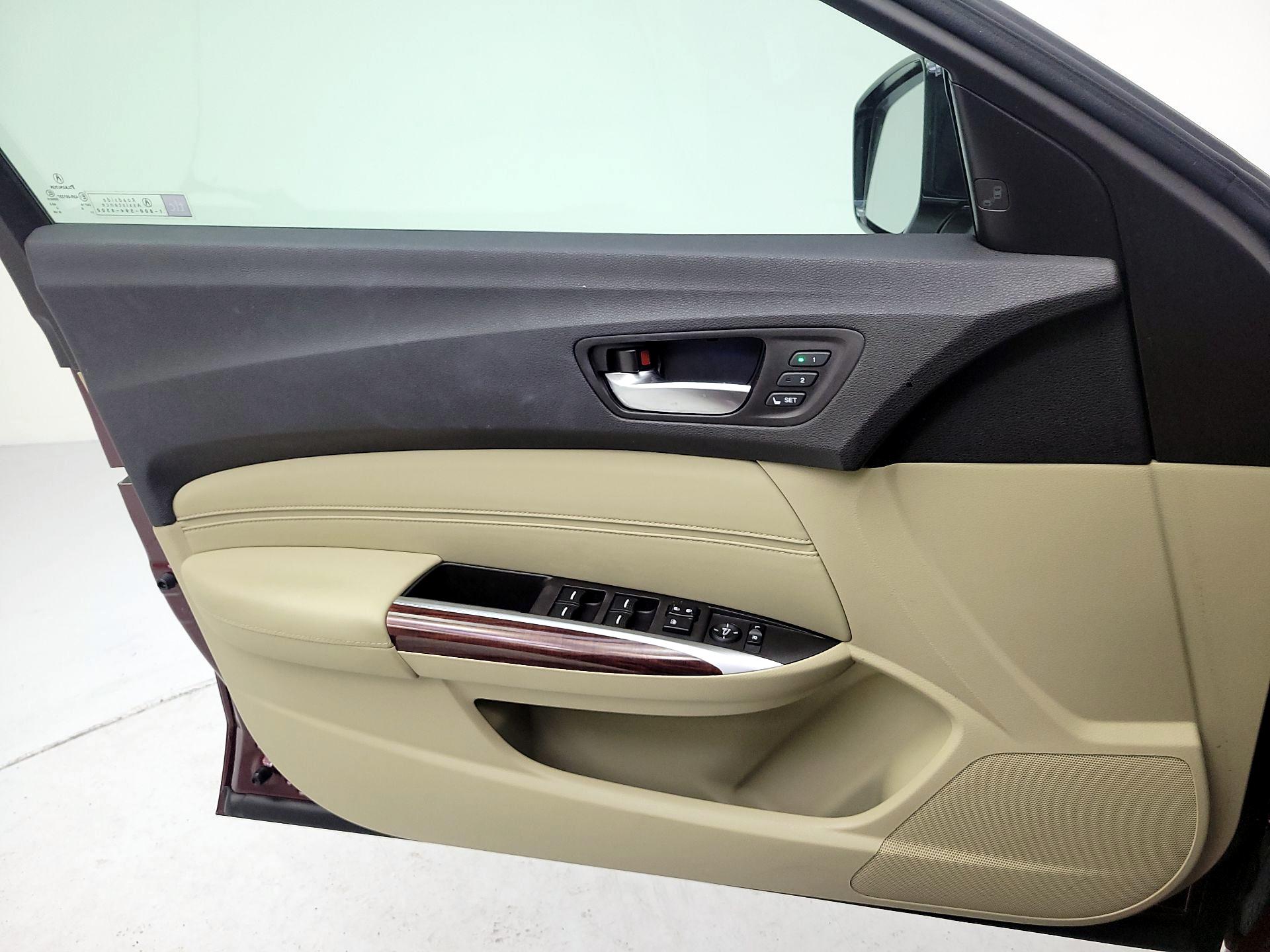 Thumbnail: 2016 Acura TLX - 12