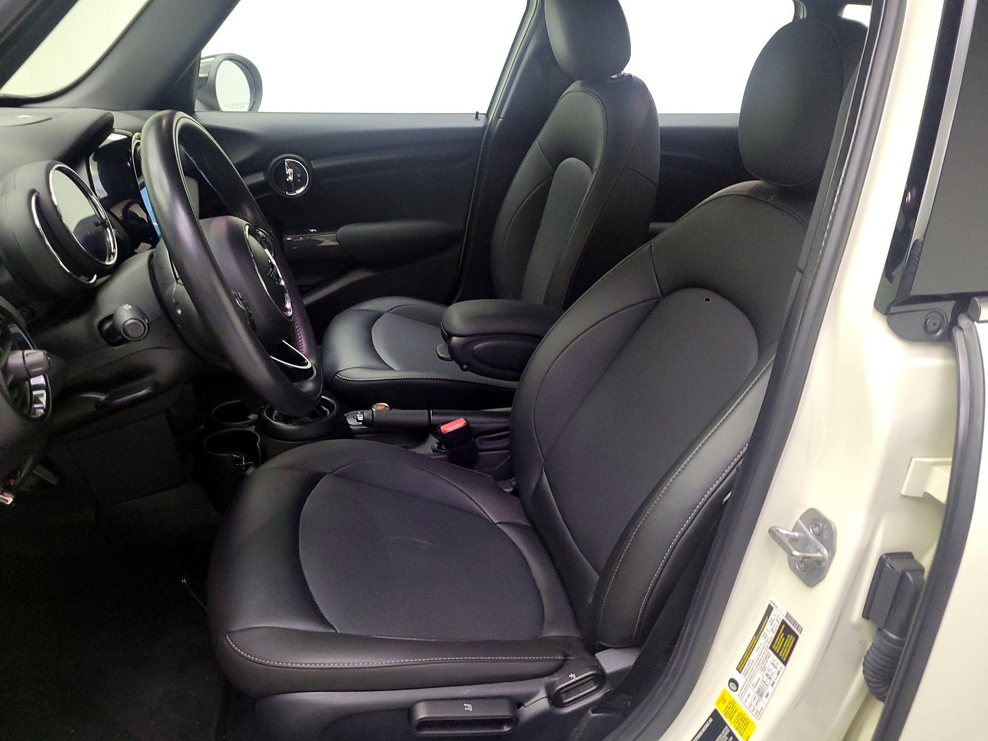 Thumbnail: 2019 MINI Cooper Hardtop - 11