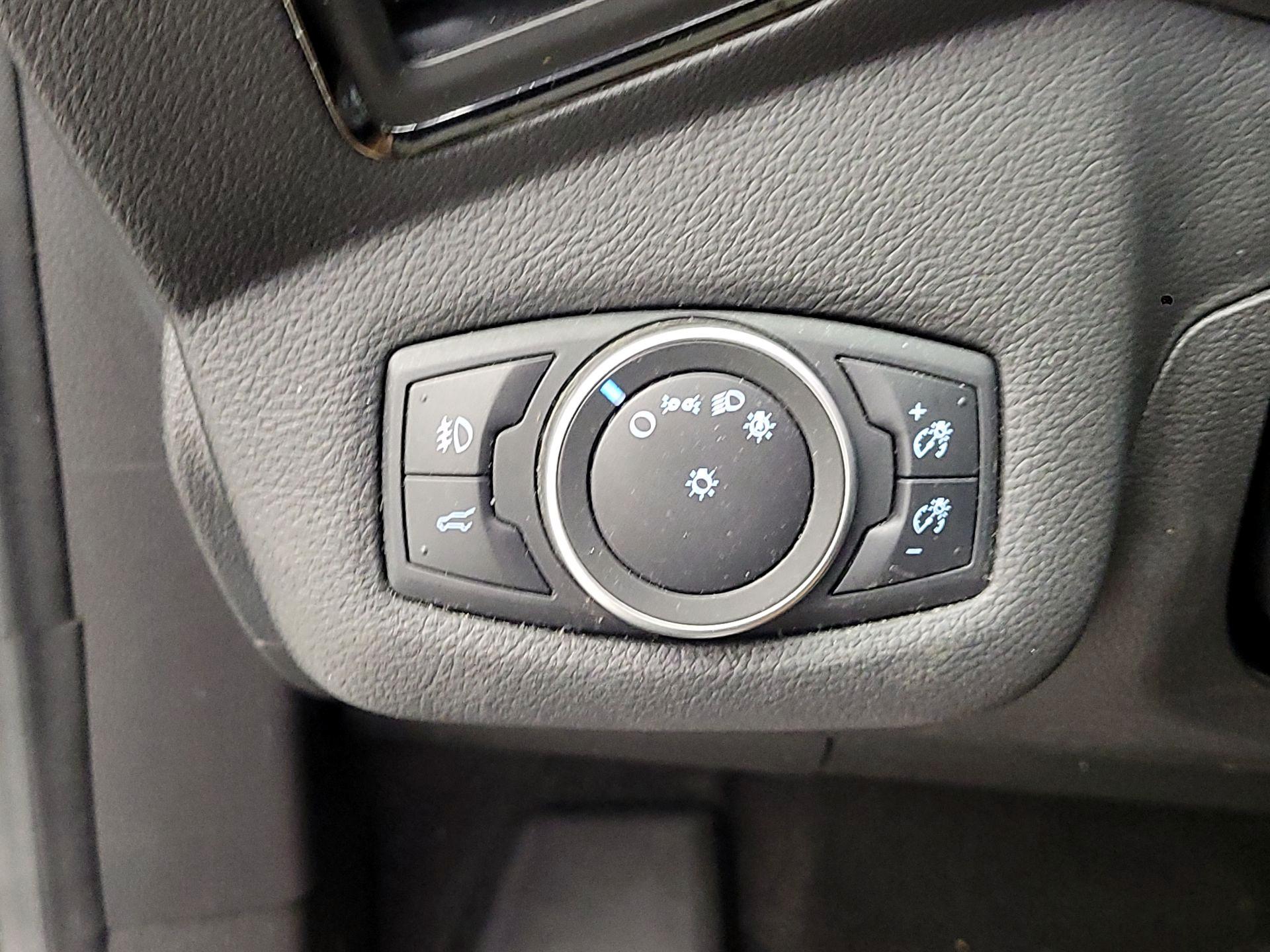 Thumbnail: 2018 Ford Escape - 13
